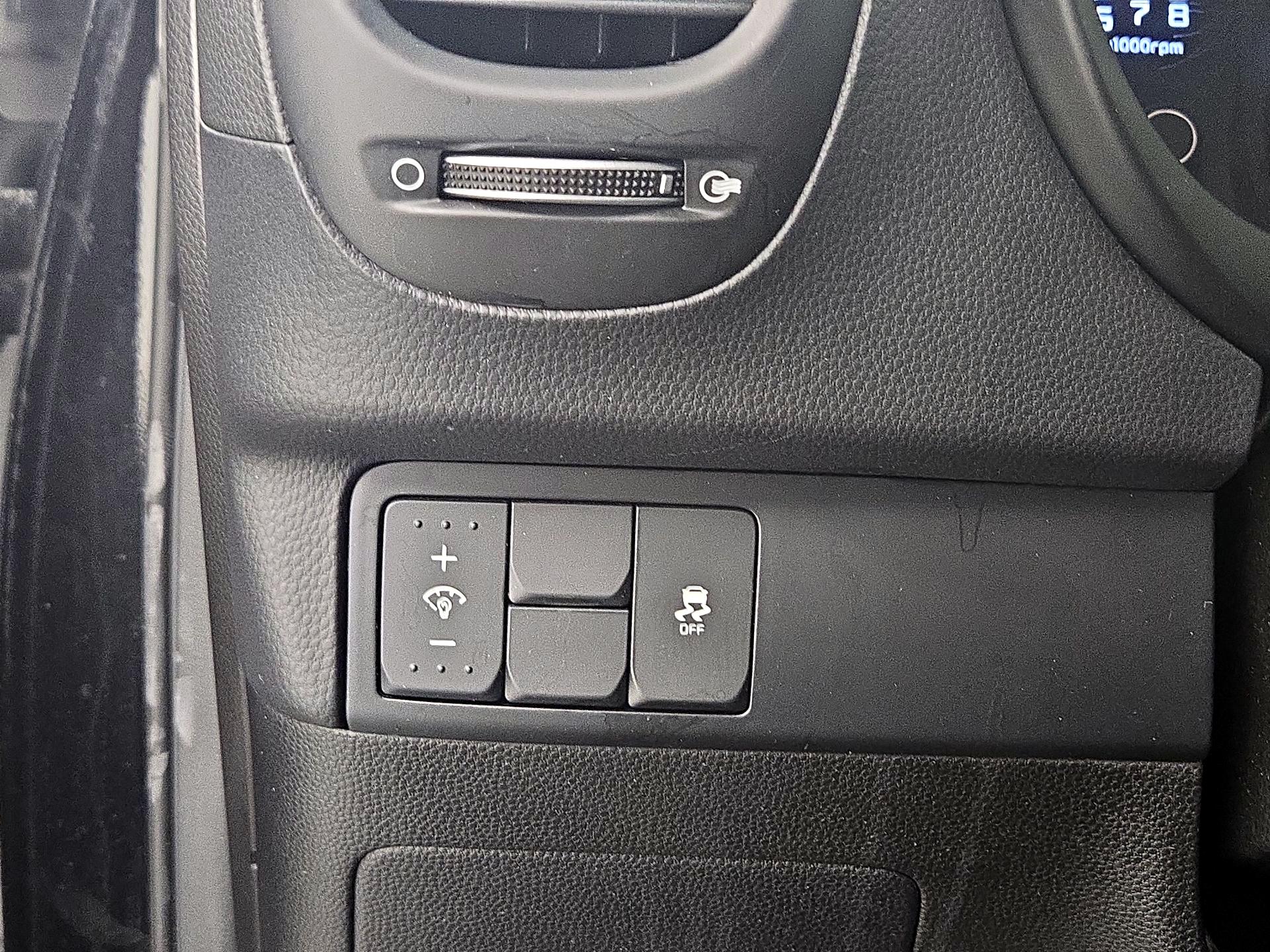 Thumbnail: 2015 Kia Soul - 11