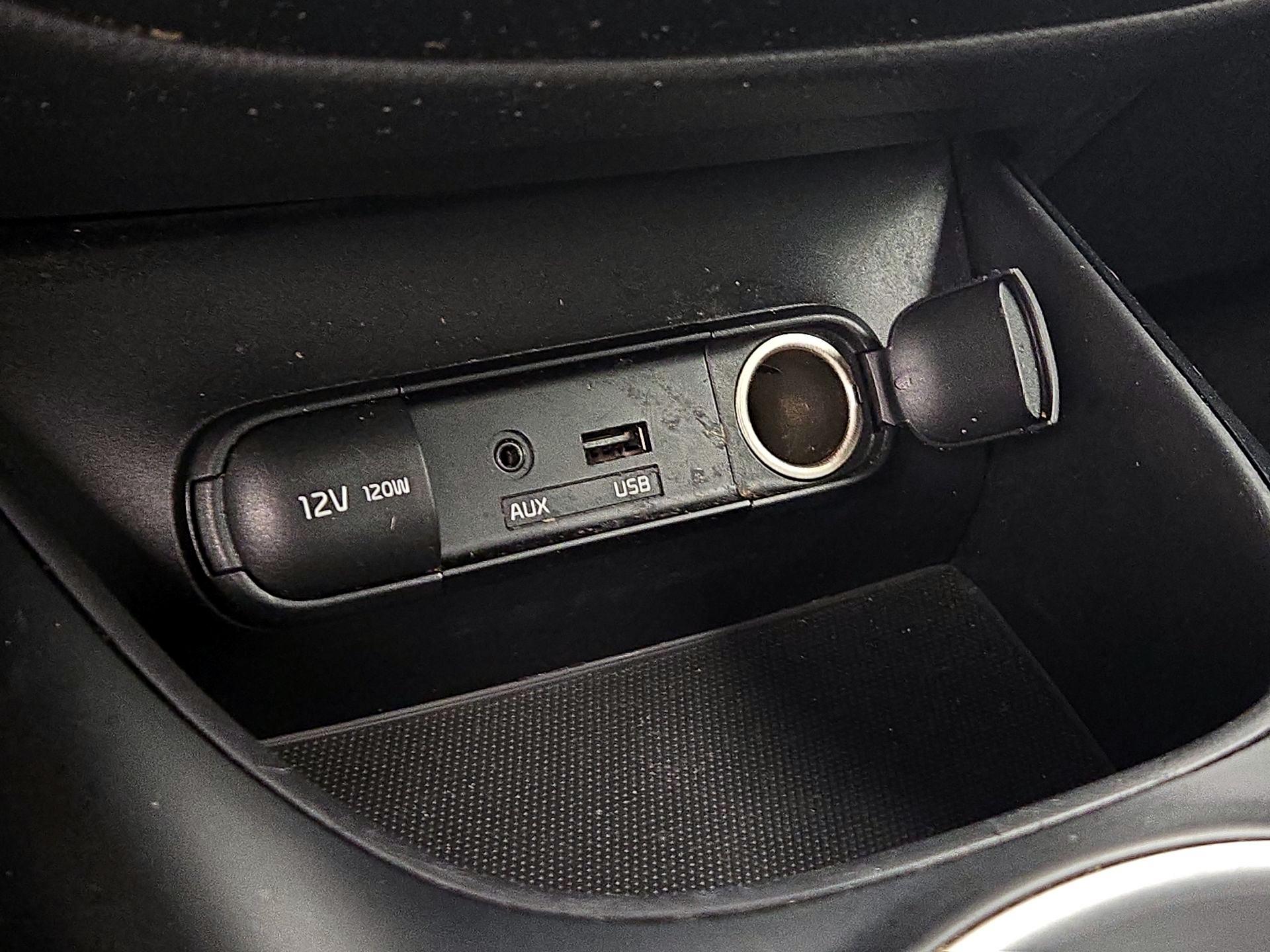 Thumbnail: 2015 Kia Soul - 15