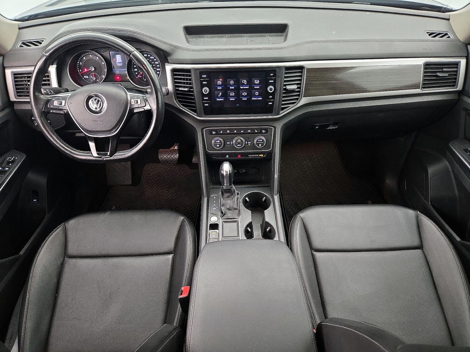 2018 Volkswagen Atlas SE w/Tech - Photo 10