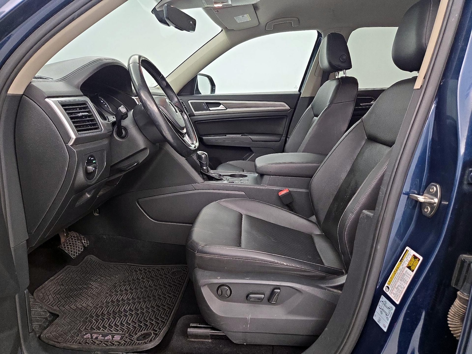 2018 Volkswagen Atlas SE w/Tech - Photo 12