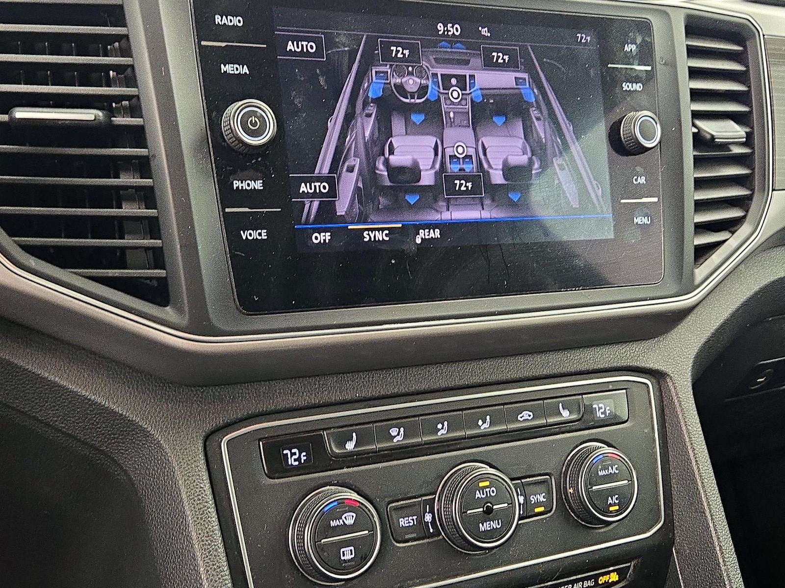 2018 Volkswagen Atlas SE w/Tech - Photo 17