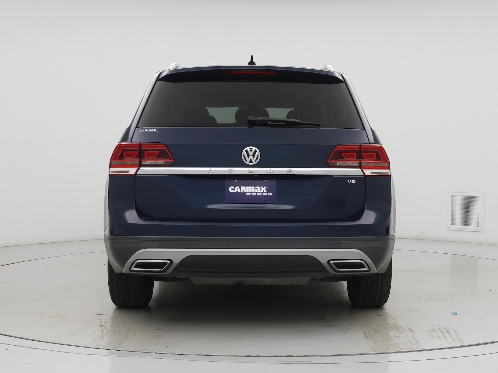 2018 Volkswagen Atlas SE w/Tech - Photo 7