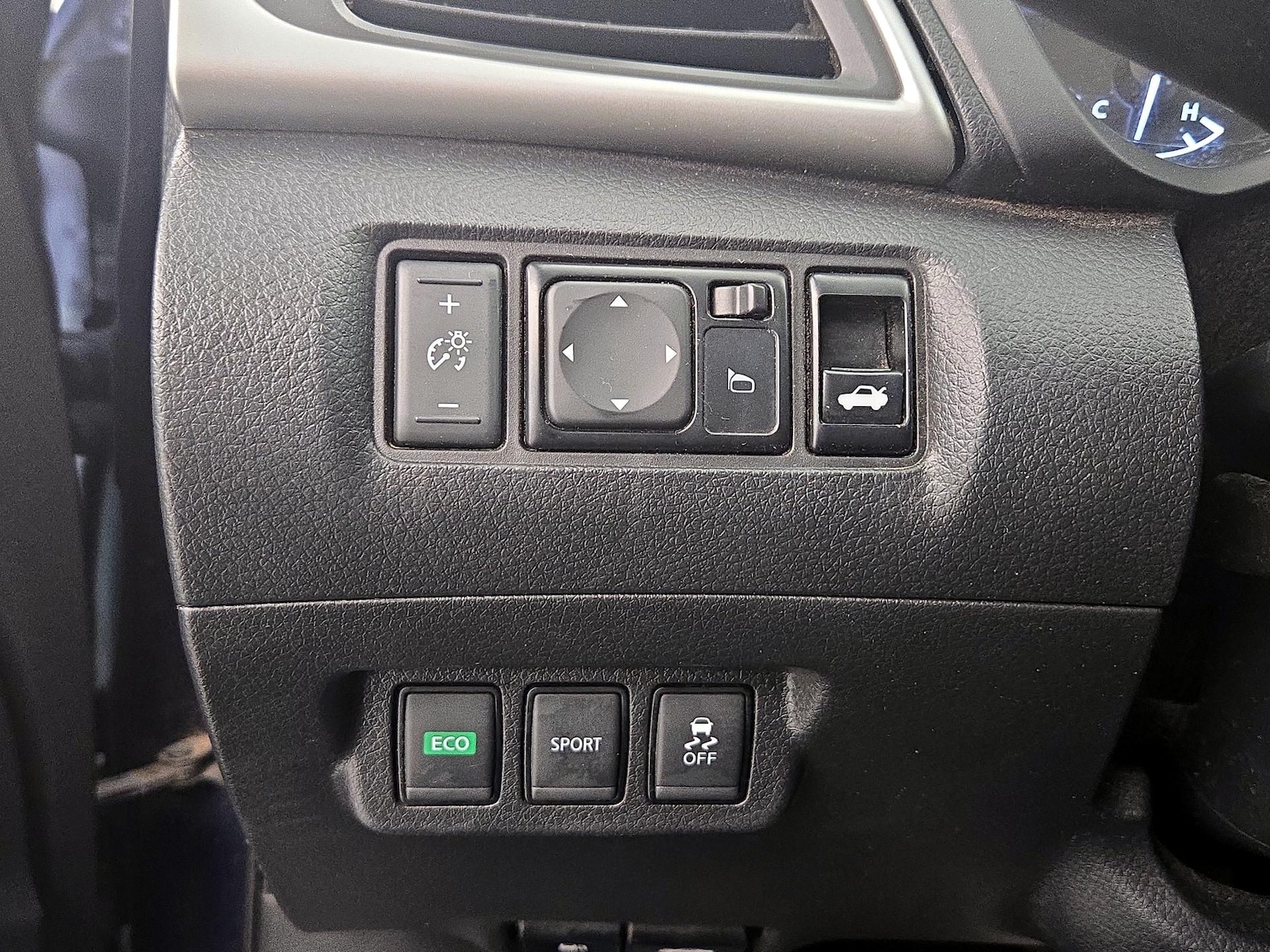 2018 Nissan Sentra SV - Photo 14