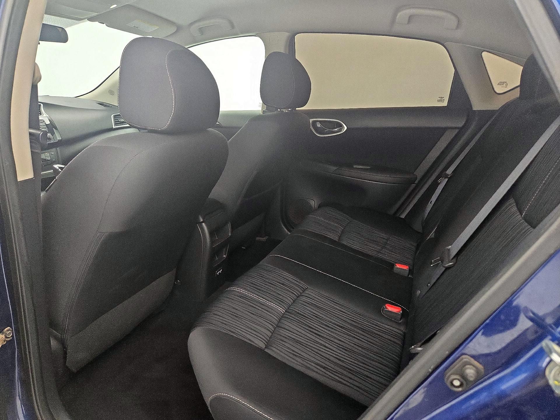 Thumbnail: 2018 Nissan Sentra - 19