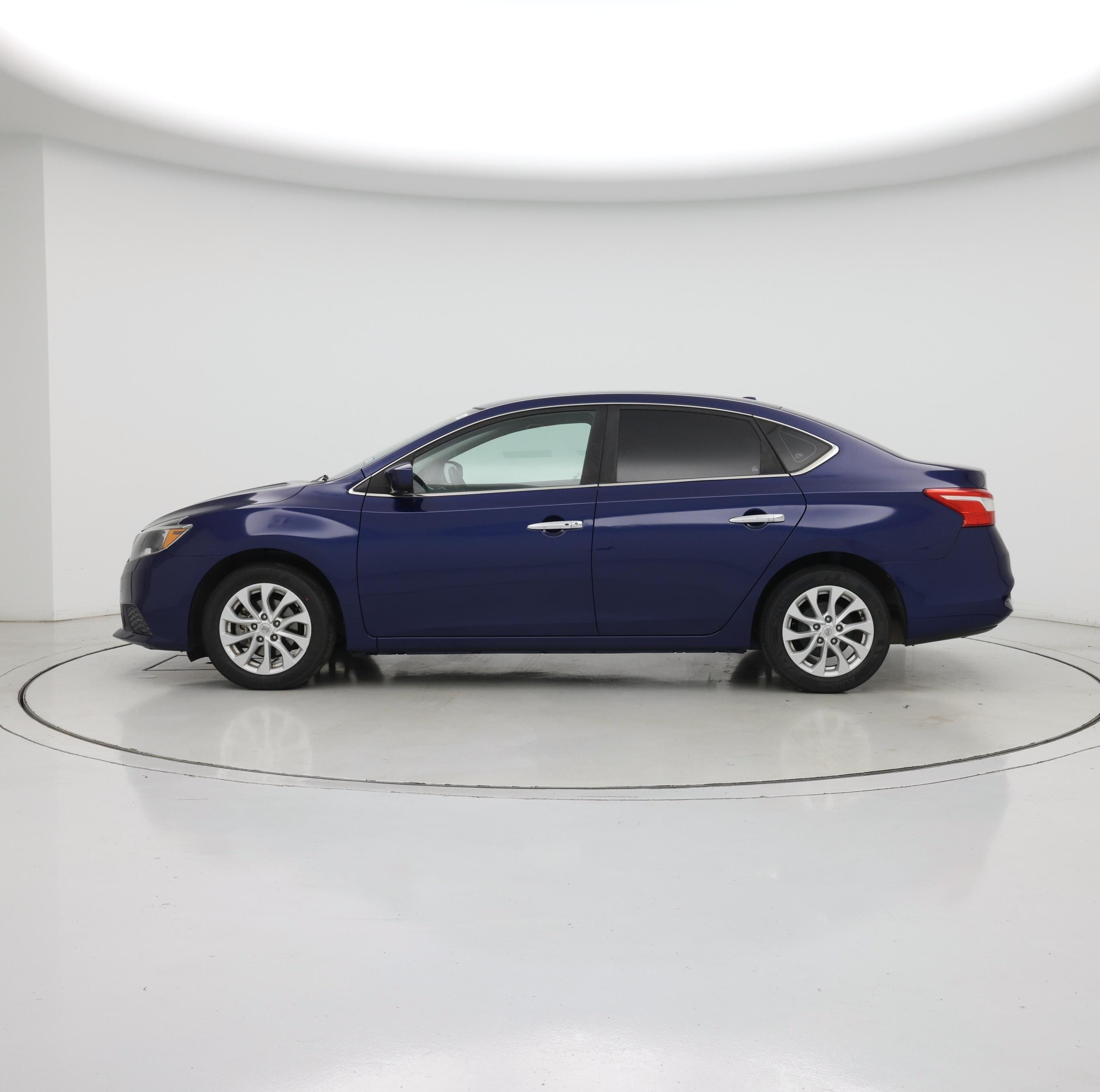 Thumbnail: 2018 Nissan Sentra - 3