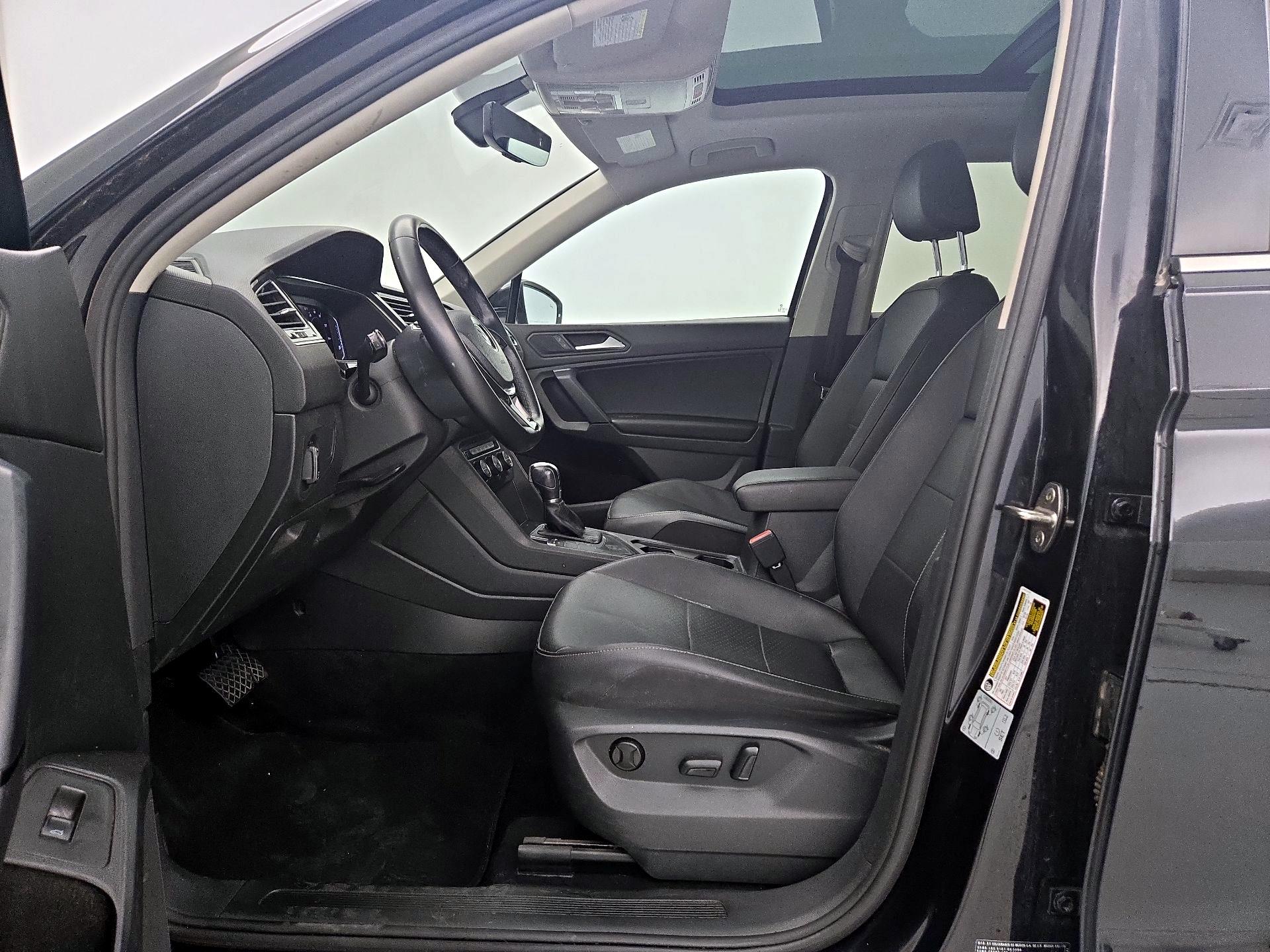 Thumbnail: 2019 Volkswagen Tiguan - 9