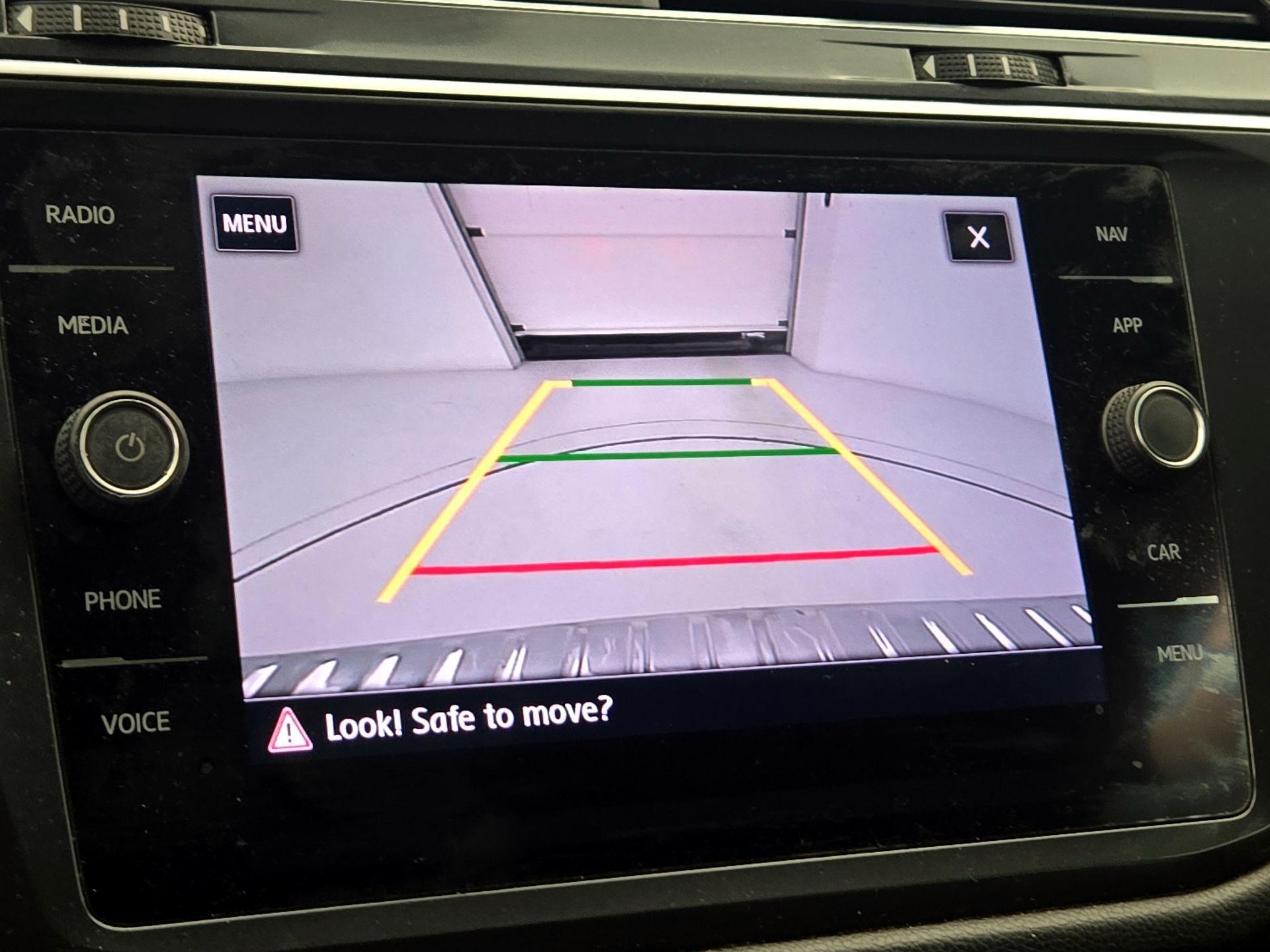 Thumbnail: 2019 Volkswagen Tiguan - 13