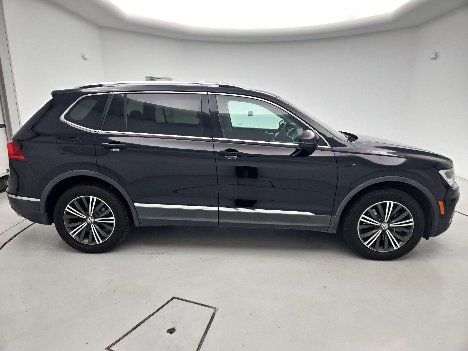 Thumbnail: 2019 Volkswagen Tiguan - 4