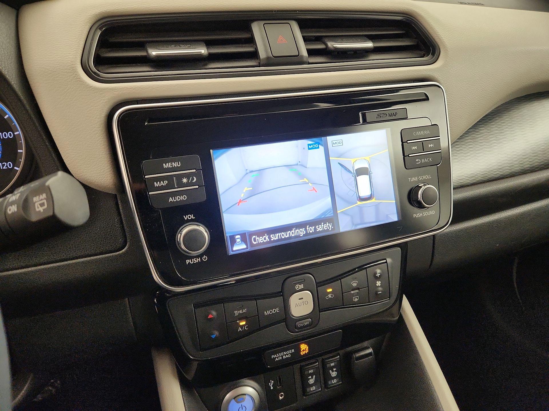 Thumbnail: 2019 Nissan Leaf - 15