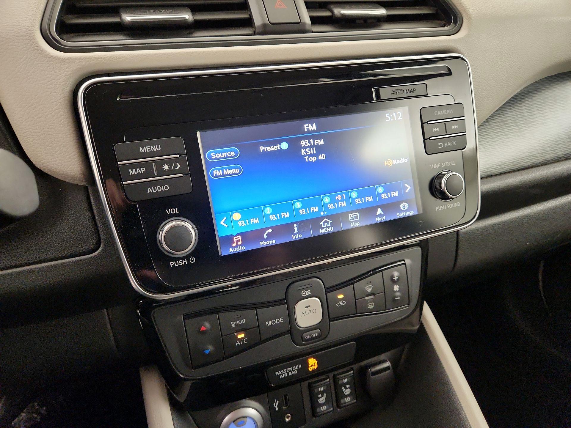 Thumbnail: 2019 Nissan Leaf - 16