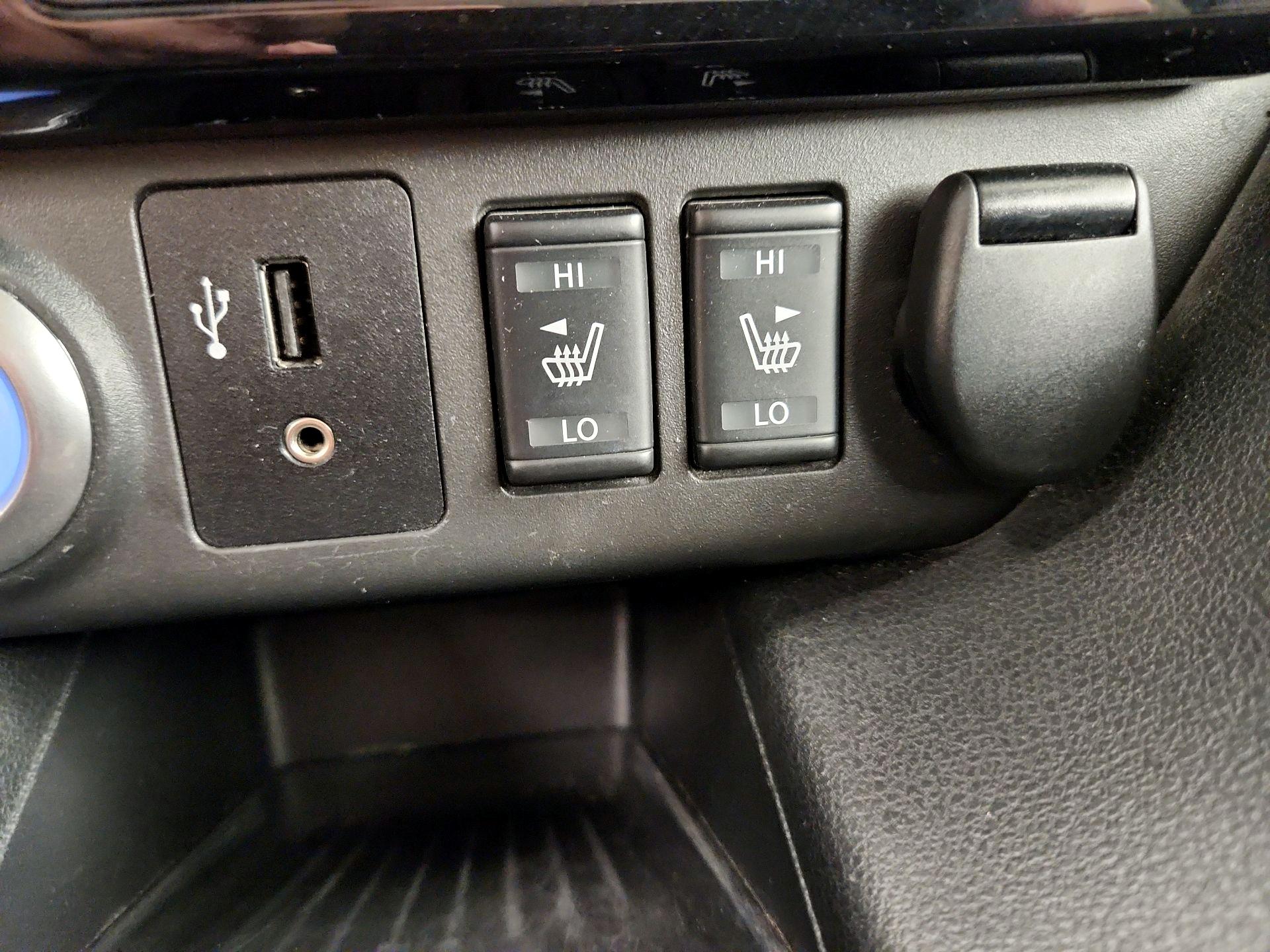 Thumbnail: 2019 Nissan Leaf - 19