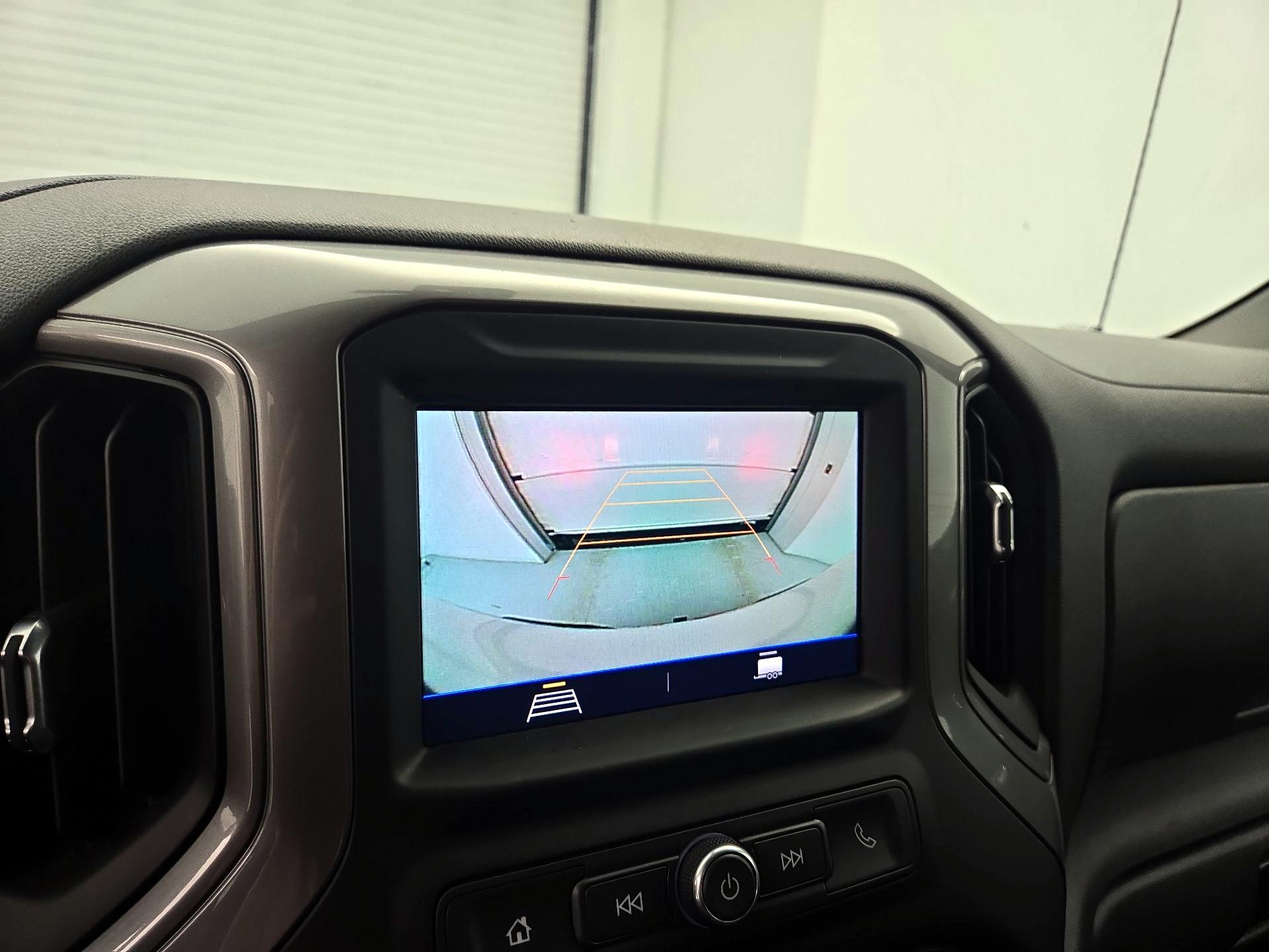 Thumbnail: 2019 Chevrolet Silverado 1500 - 14