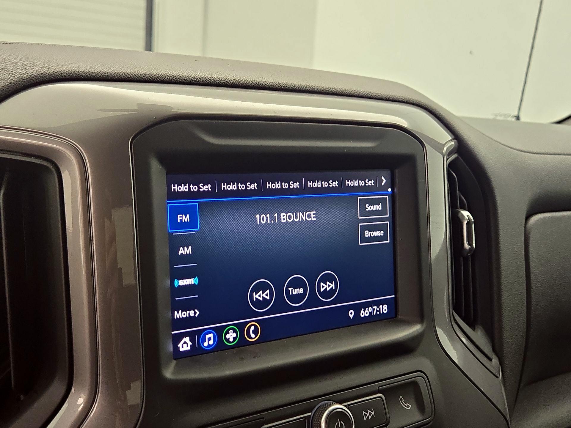 Thumbnail: 2019 Chevrolet Silverado 1500 - 15