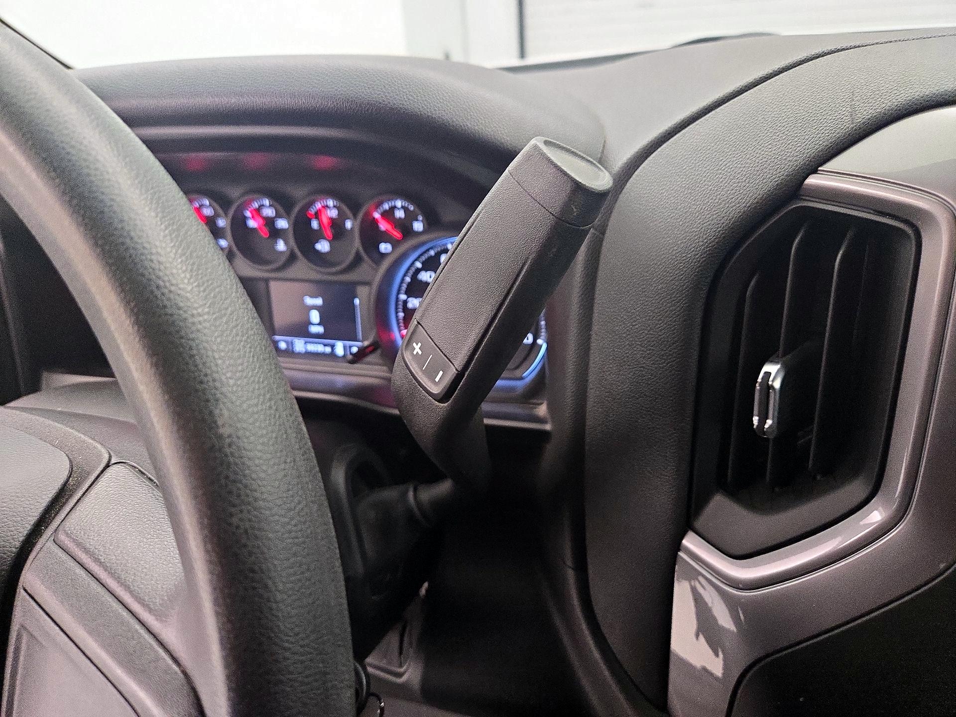 Thumbnail: 2019 Chevrolet Silverado 1500 - 17