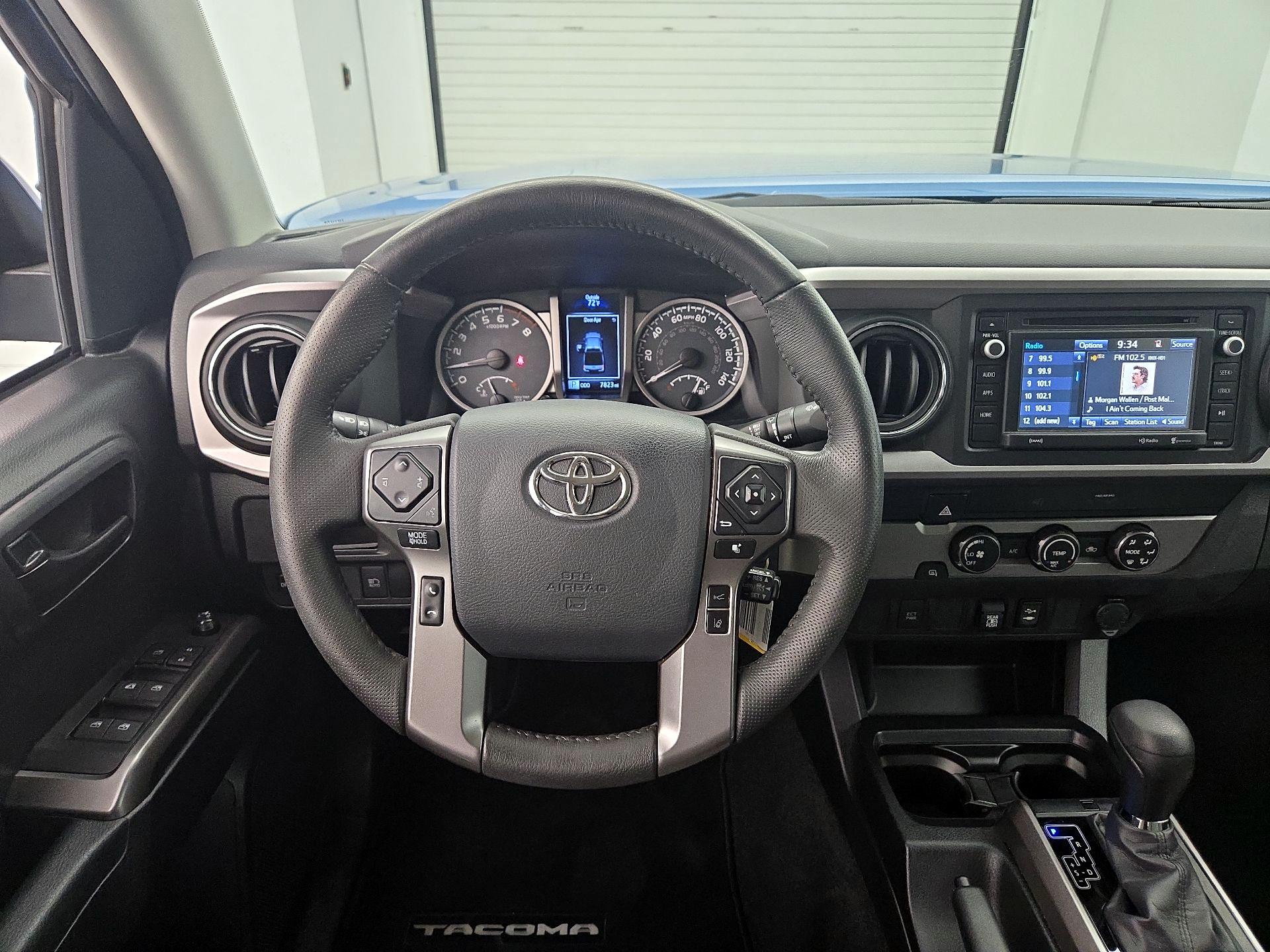 Thumbnail: 2019 Toyota Tacoma - 10
