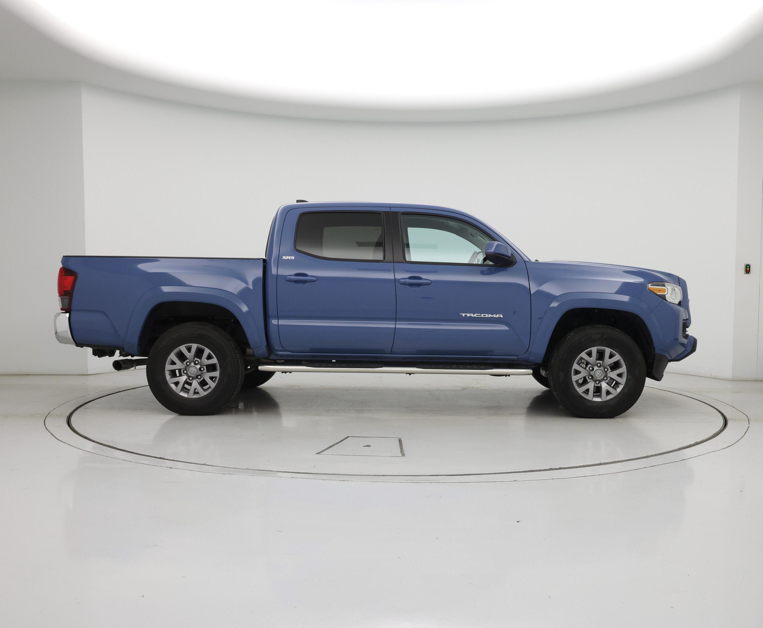 Thumbnail: 2019 Toyota Tacoma - 7