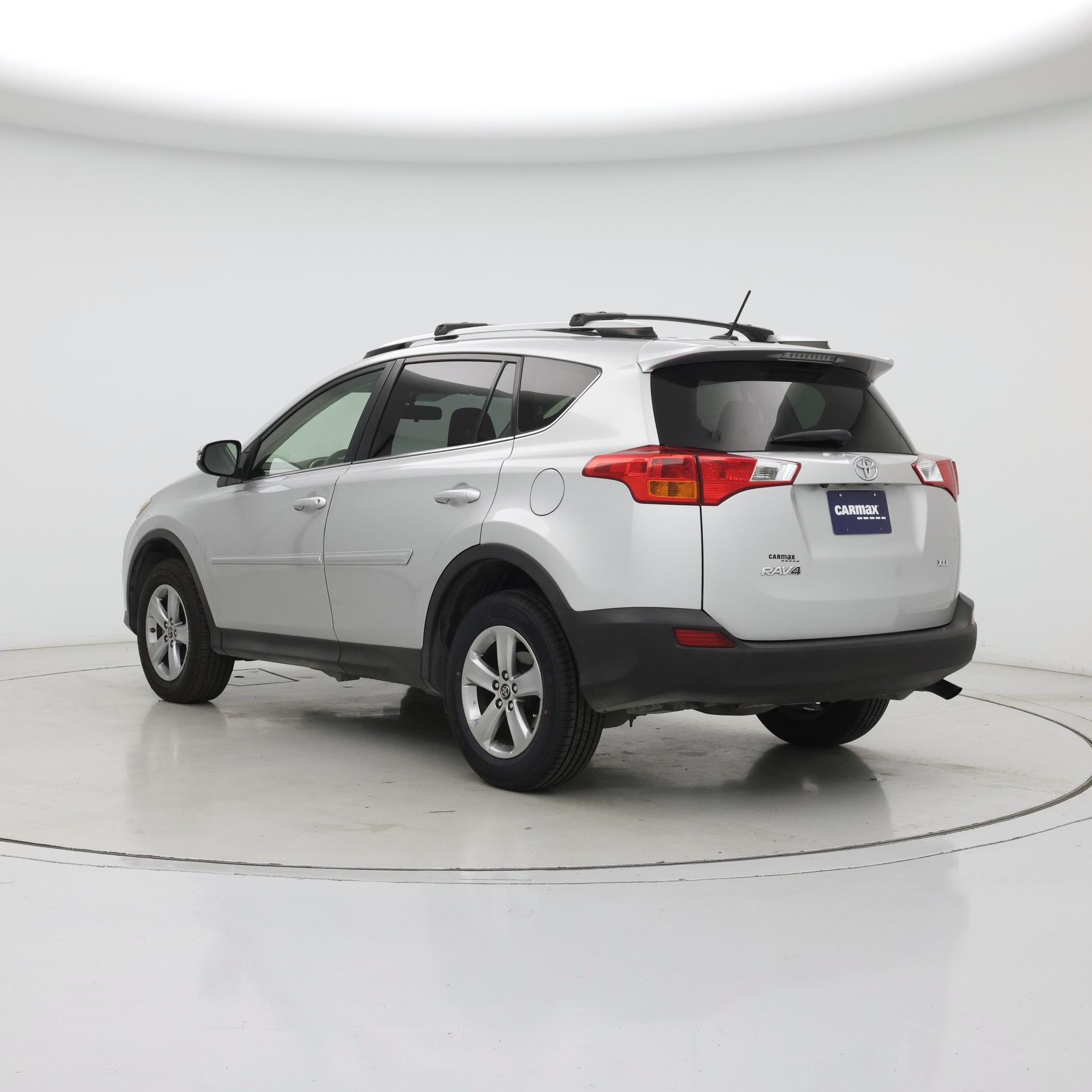 Thumbnail: 2015 Toyota RAV4 - 2
