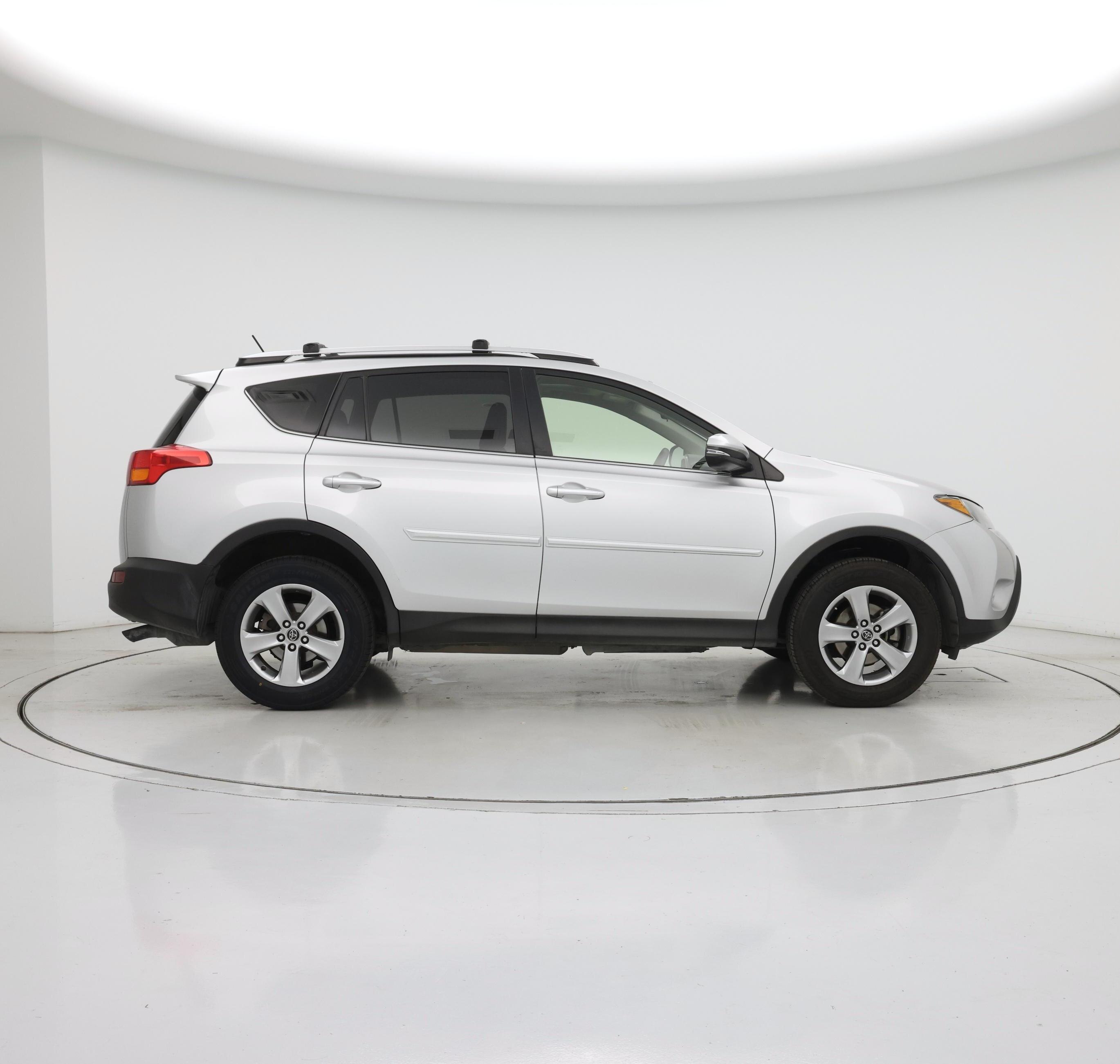 Thumbnail: 2015 Toyota RAV4 - 7