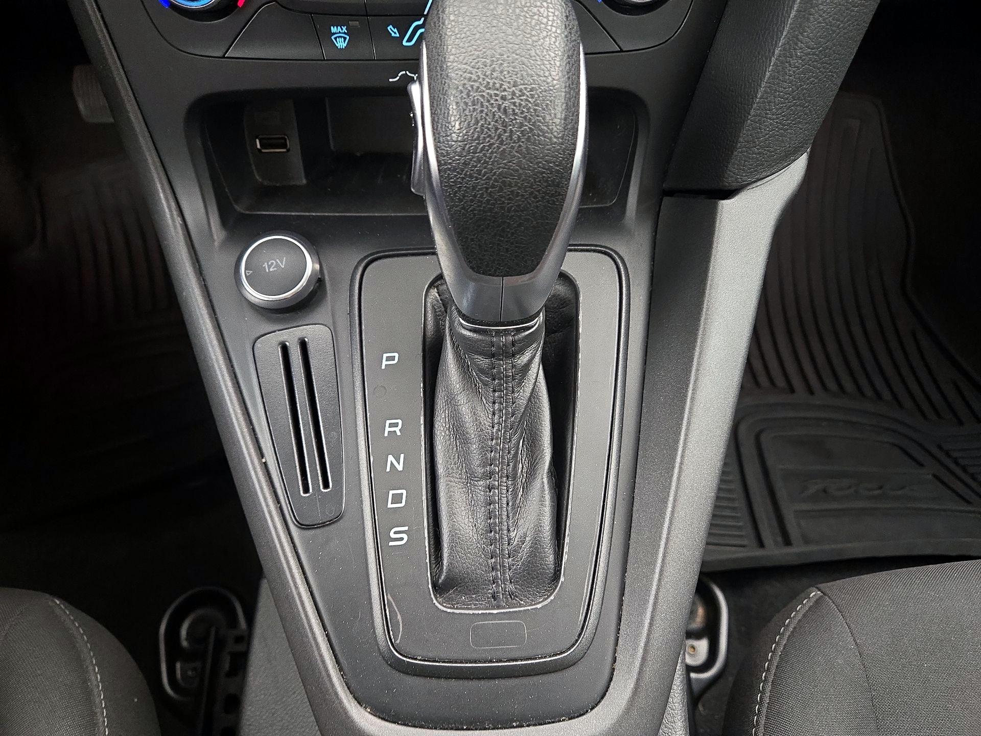 Thumbnail: 2017 Ford Focus - 15