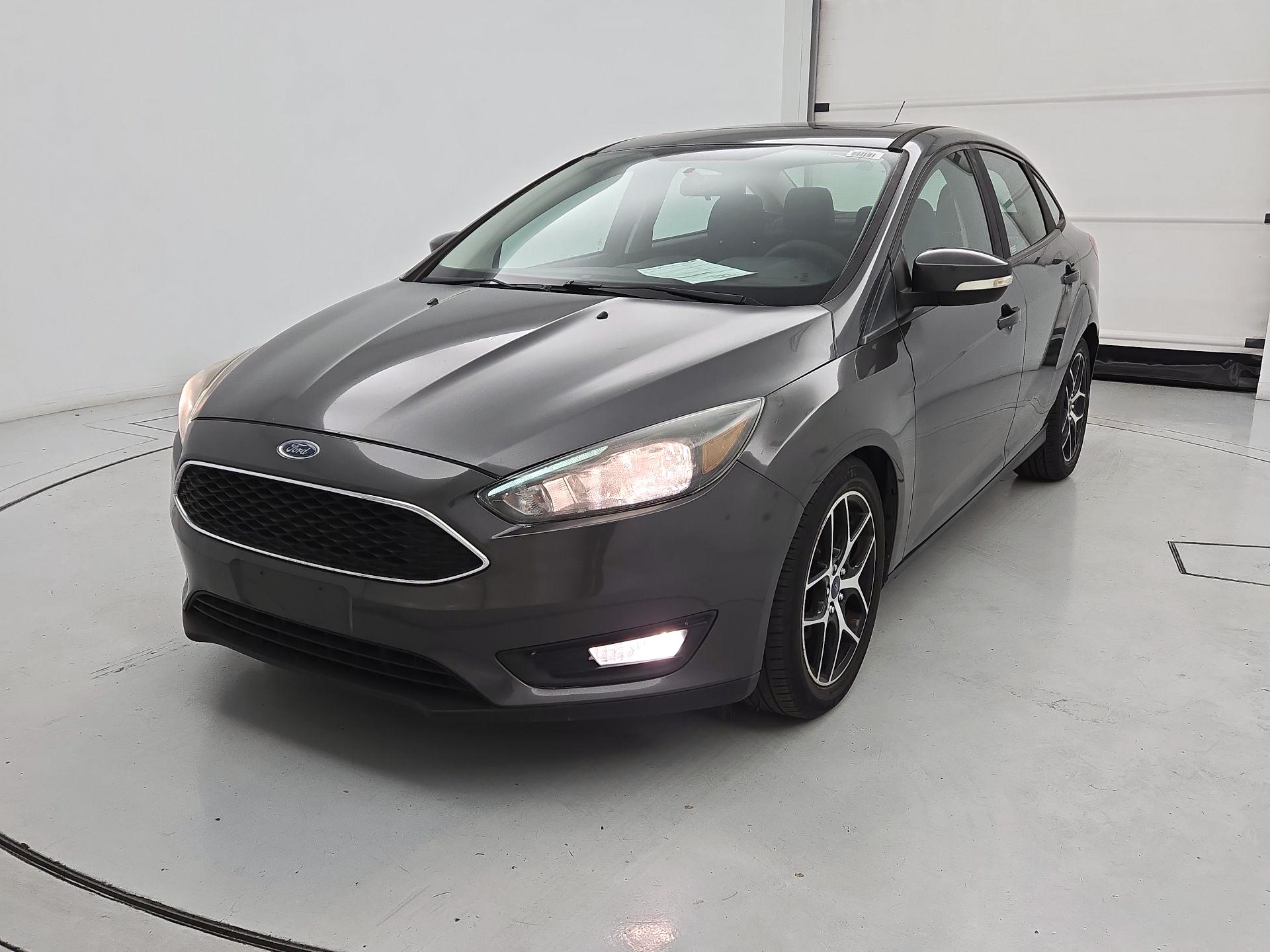 Thumbnail: 2017 Ford Focus - 3