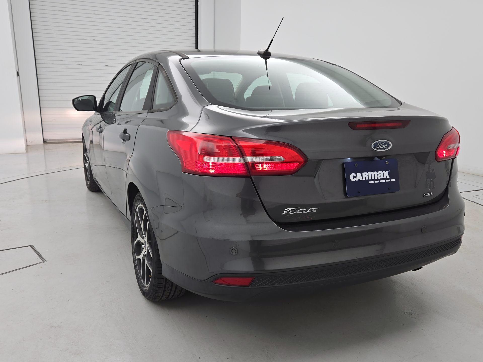 Thumbnail: 2017 Ford Focus - 7