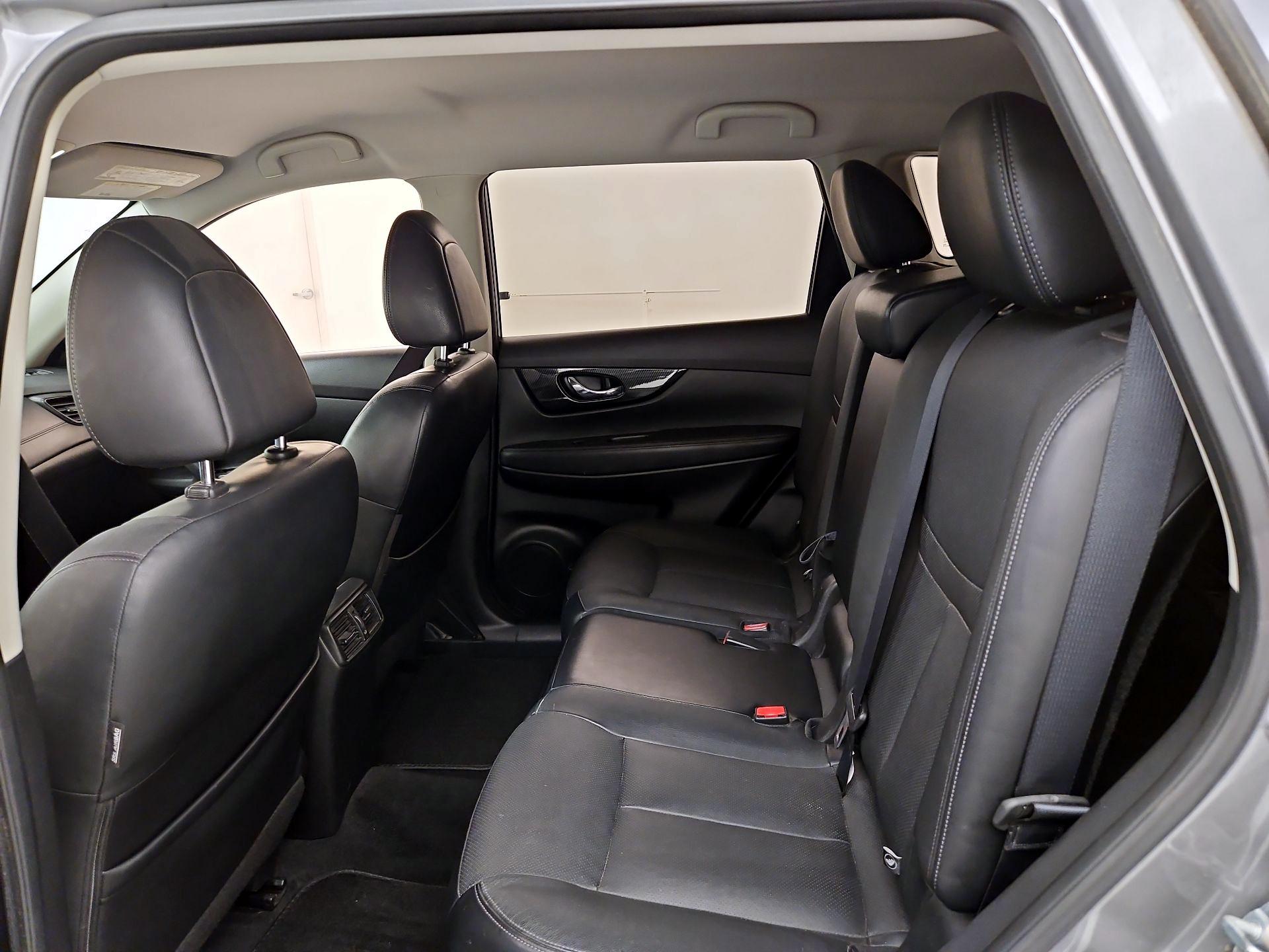 Thumbnail: 2017 Nissan Rogue - 20