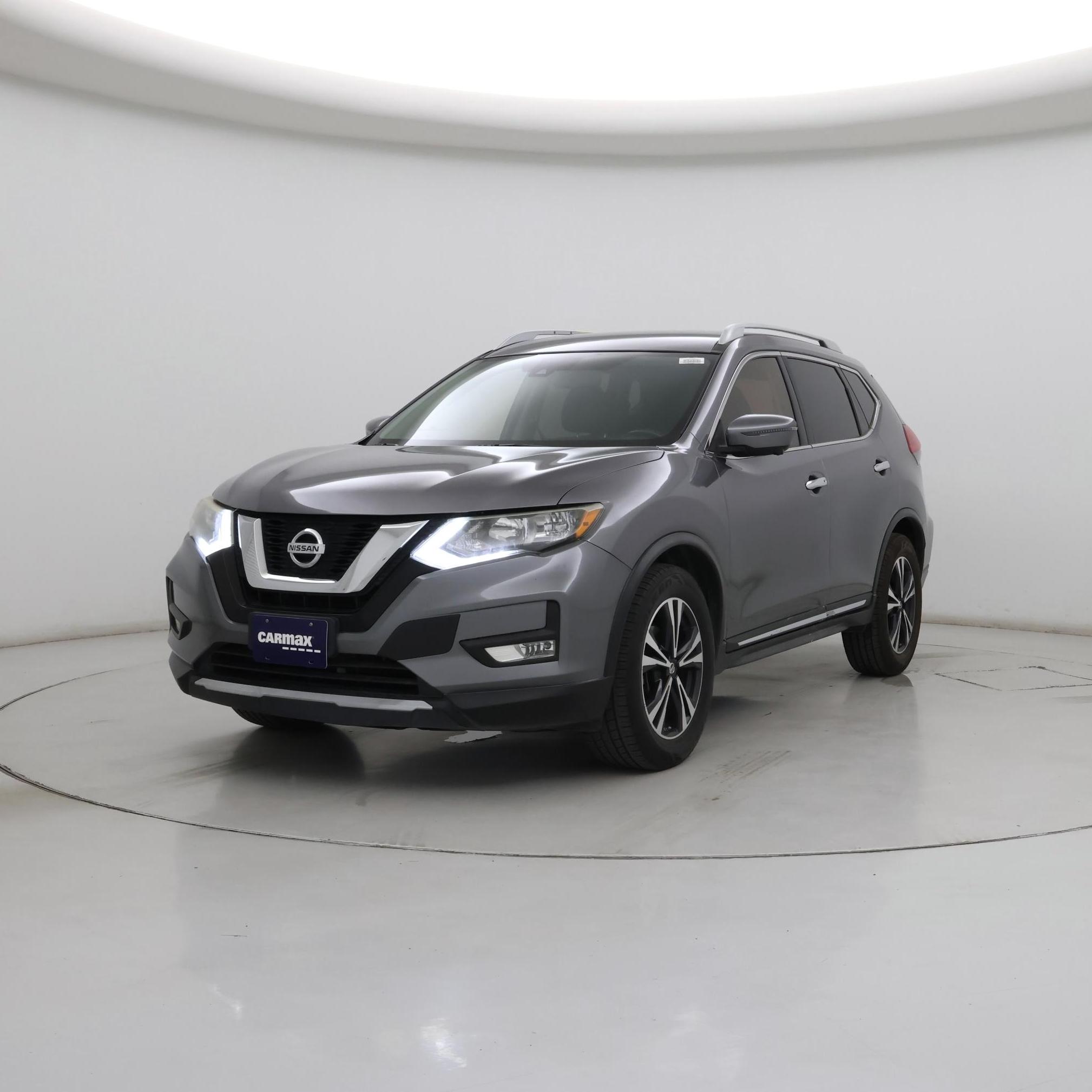 Thumbnail: 2017 Nissan Rogue - 4