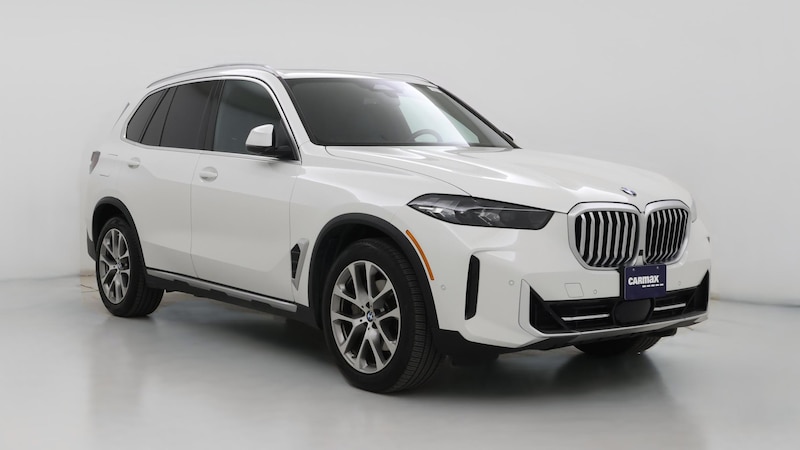 2024 BMW X5 xDrive40i Hero Image