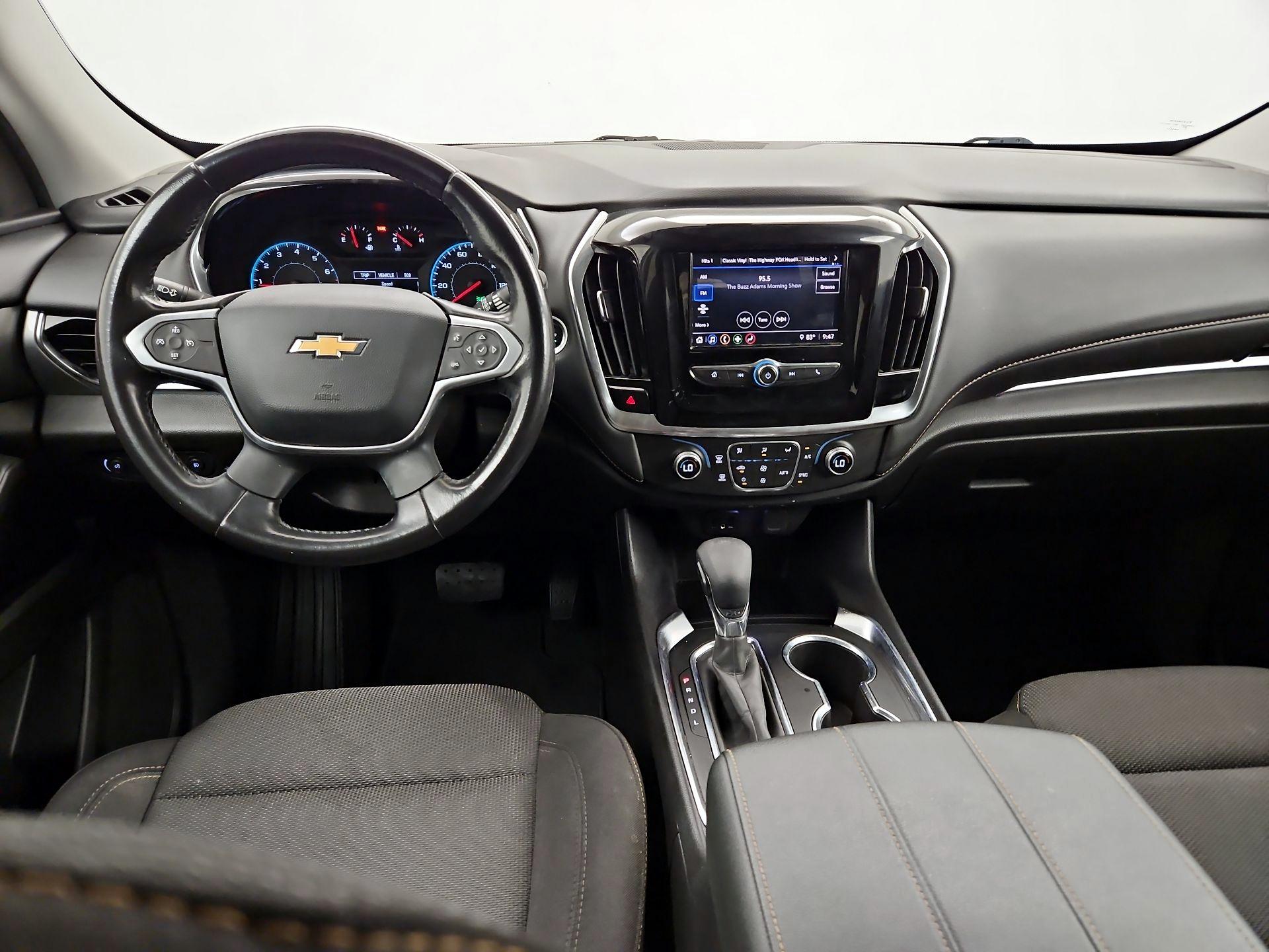 Thumbnail: 2021 Chevrolet Traverse - 9