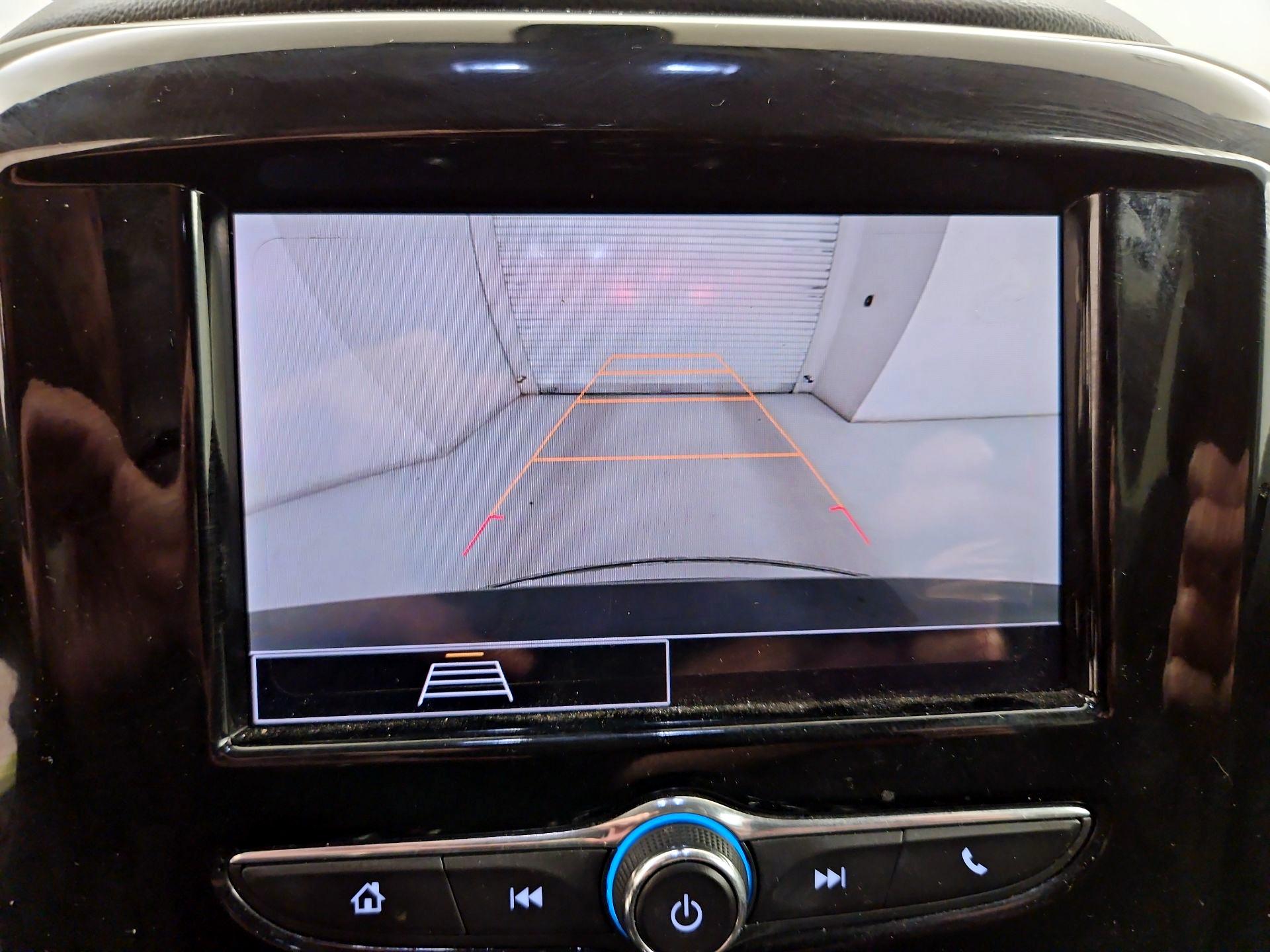 Thumbnail: 2021 Chevrolet Traverse - 14