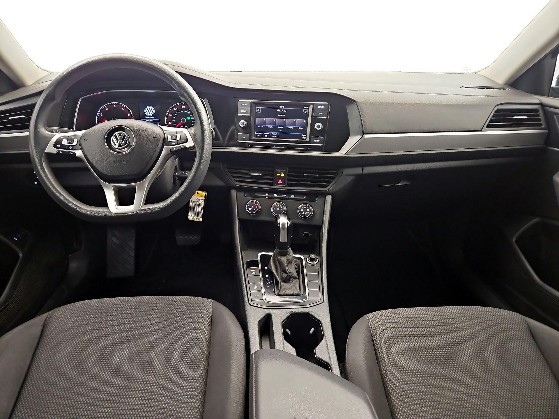 Thumbnail: 2019 Volkswagen Jetta - 9