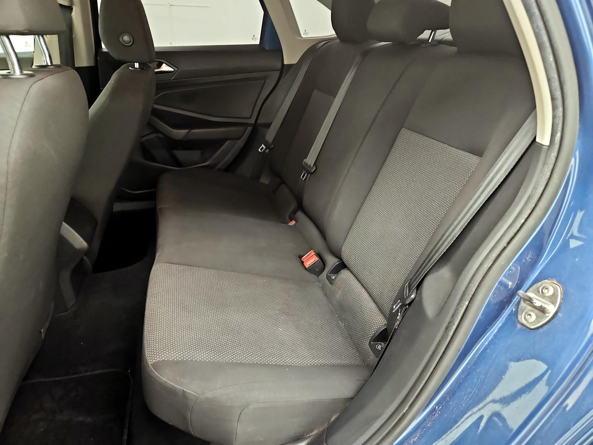 Thumbnail: 2019 Volkswagen Jetta - 19