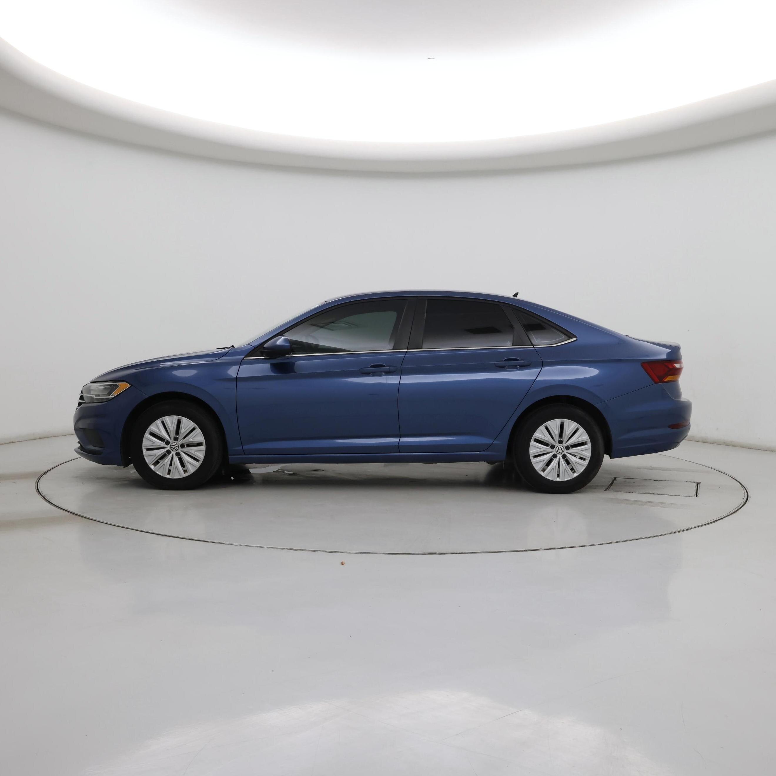 Thumbnail: 2019 Volkswagen Jetta - 3