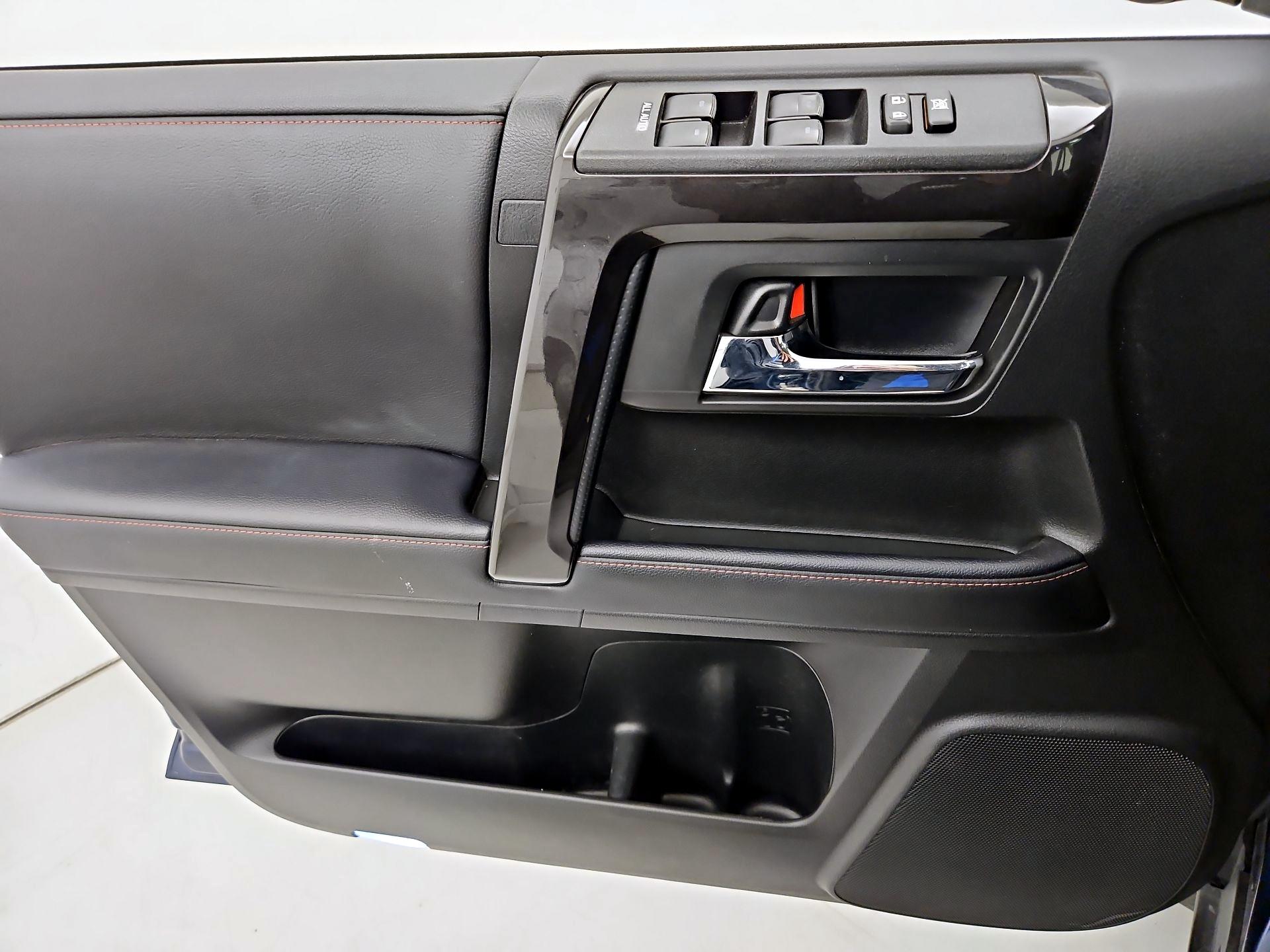 Thumbnail: 2024 Toyota 4Runner - 12
