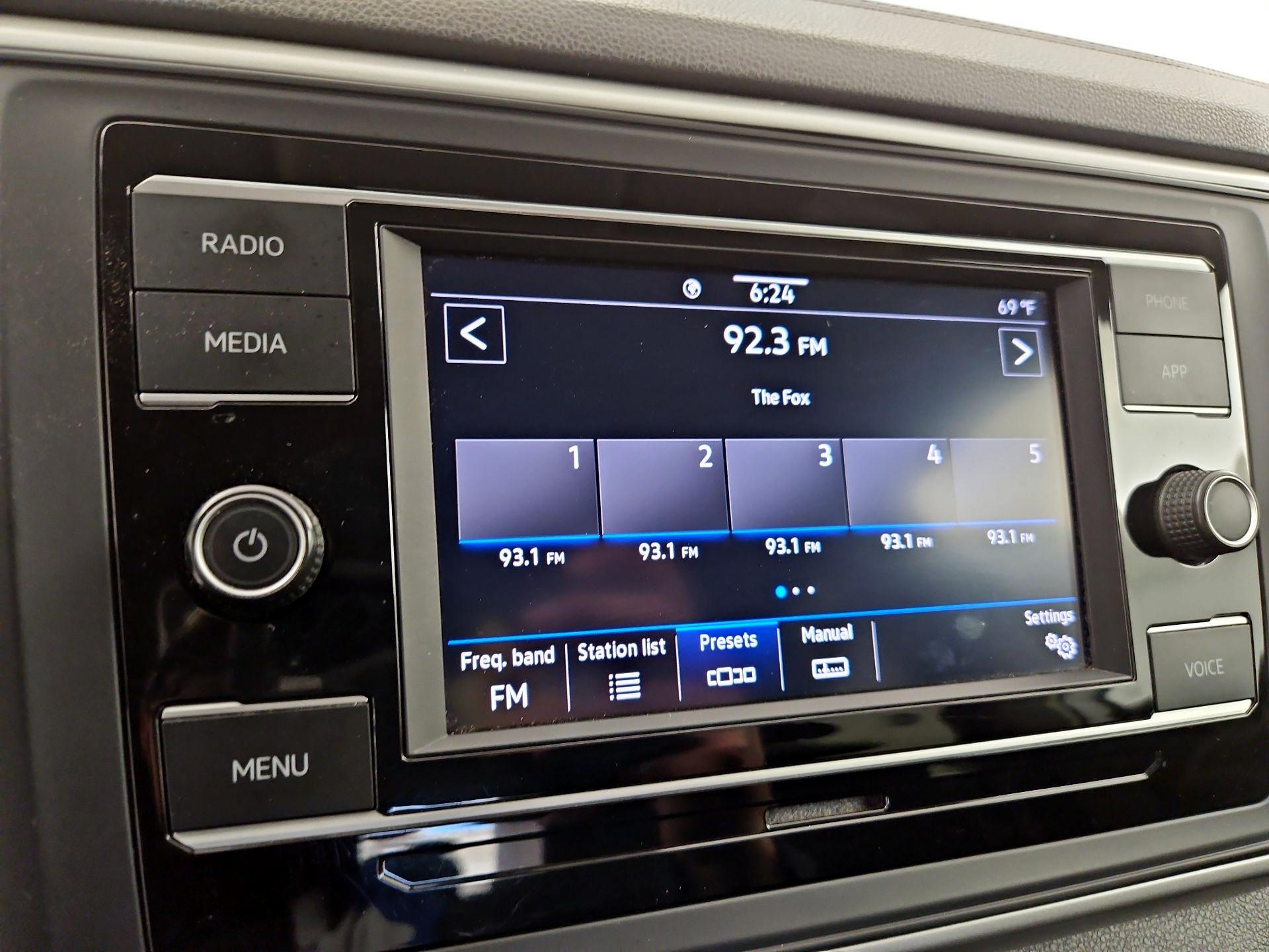 Thumbnail: 2021 Volkswagen Atlas - 15