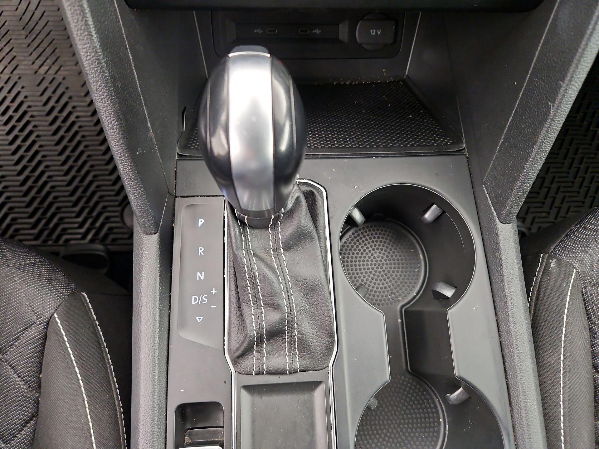 Thumbnail: 2021 Volkswagen Atlas - 17