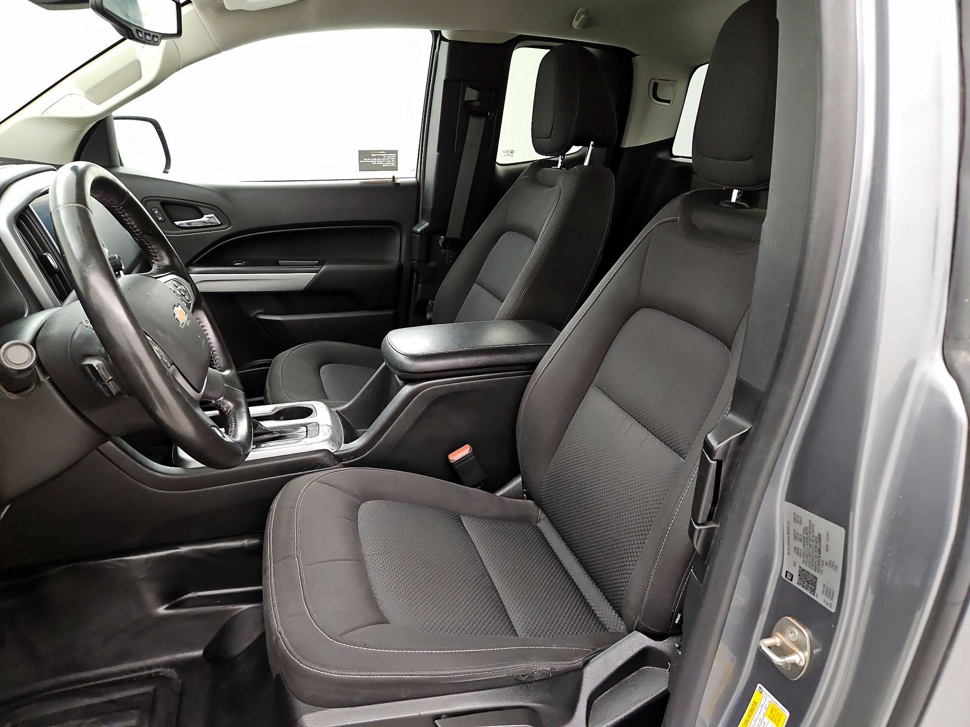 Thumbnail: 2022 Chevrolet Colorado - 11