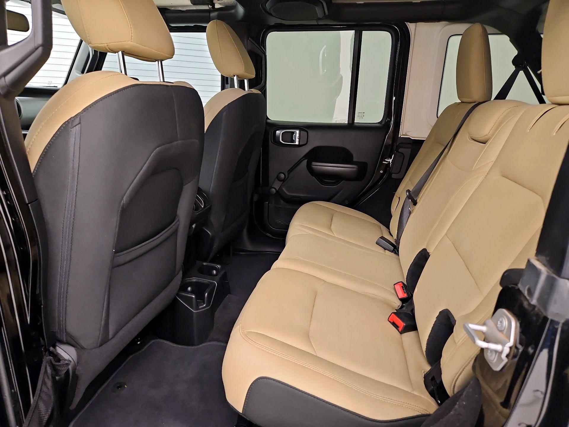 Thumbnail: 2018 Jeep Wrangler - 19