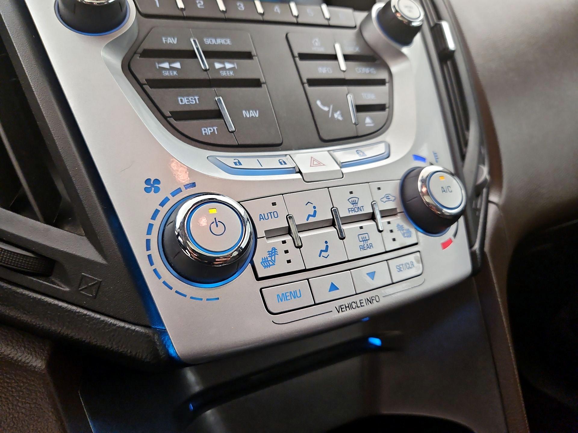 Thumbnail: 2015 Chevrolet Equinox - 15