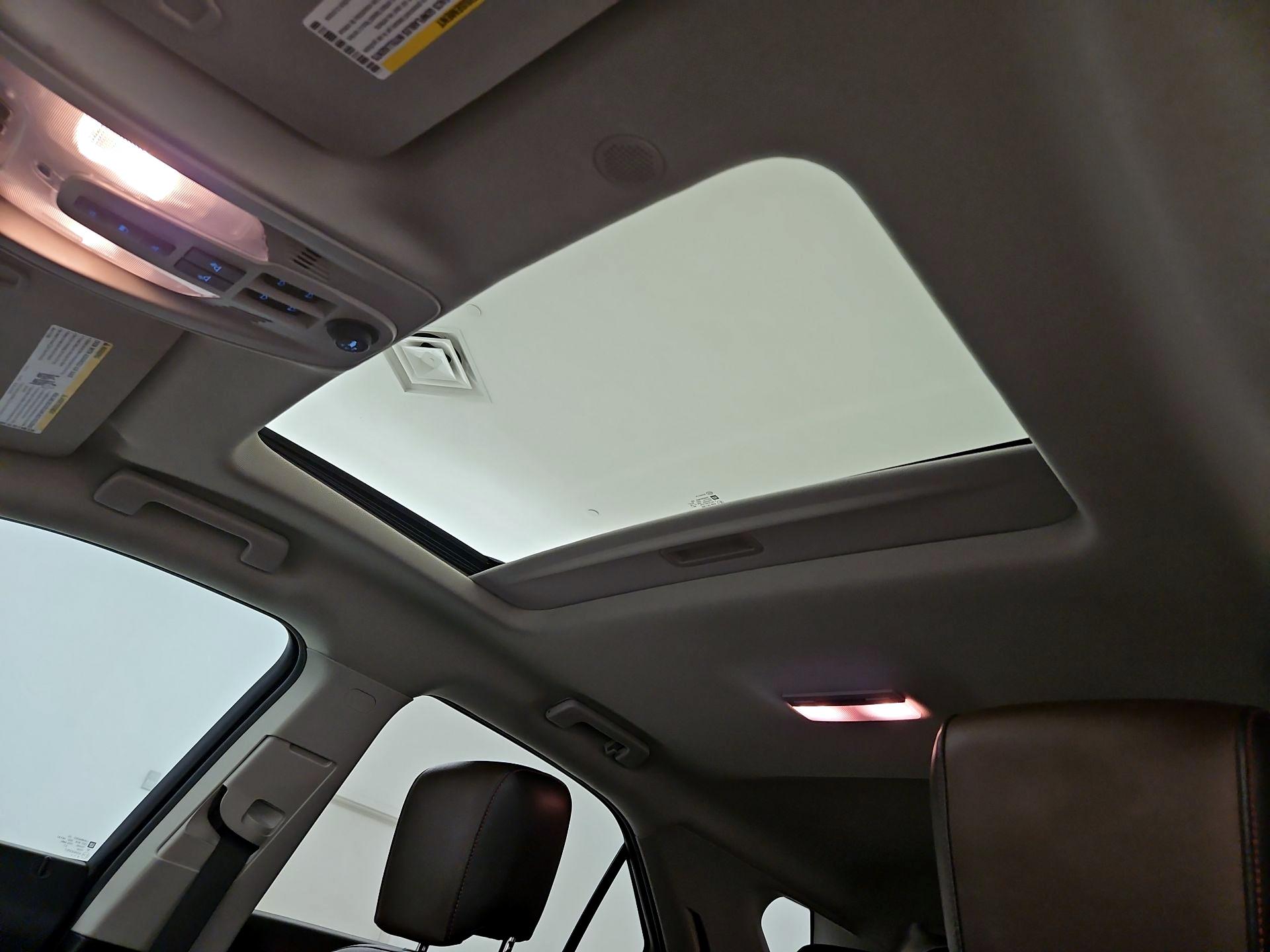 Thumbnail: 2015 Chevrolet Equinox - 18