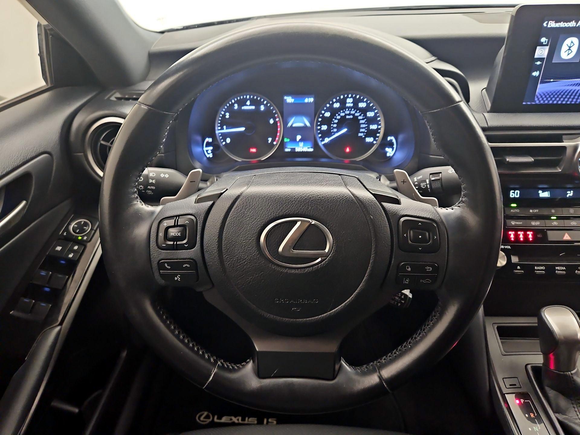 Thumbnail: 2021 Lexus IS - 10