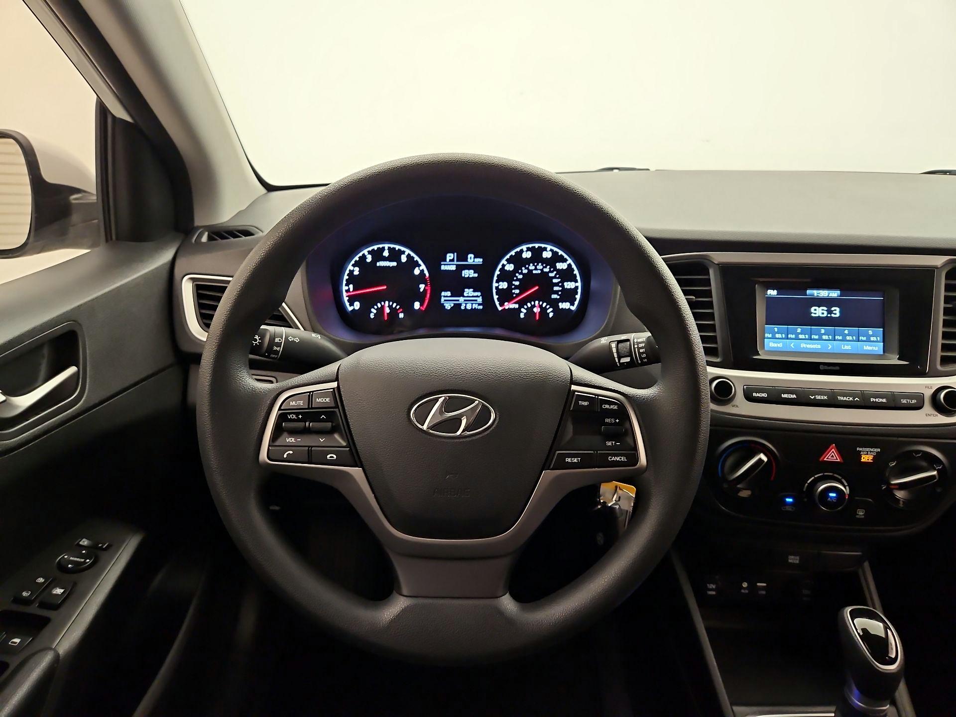 Thumbnail: 2022 Hyundai Accent - 10