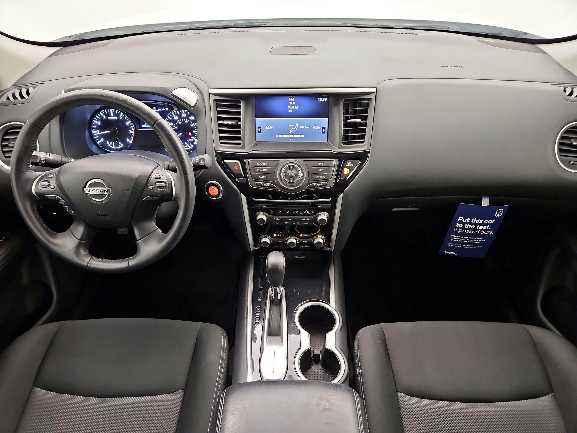 Thumbnail: 2020 Nissan Pathfinder - 9