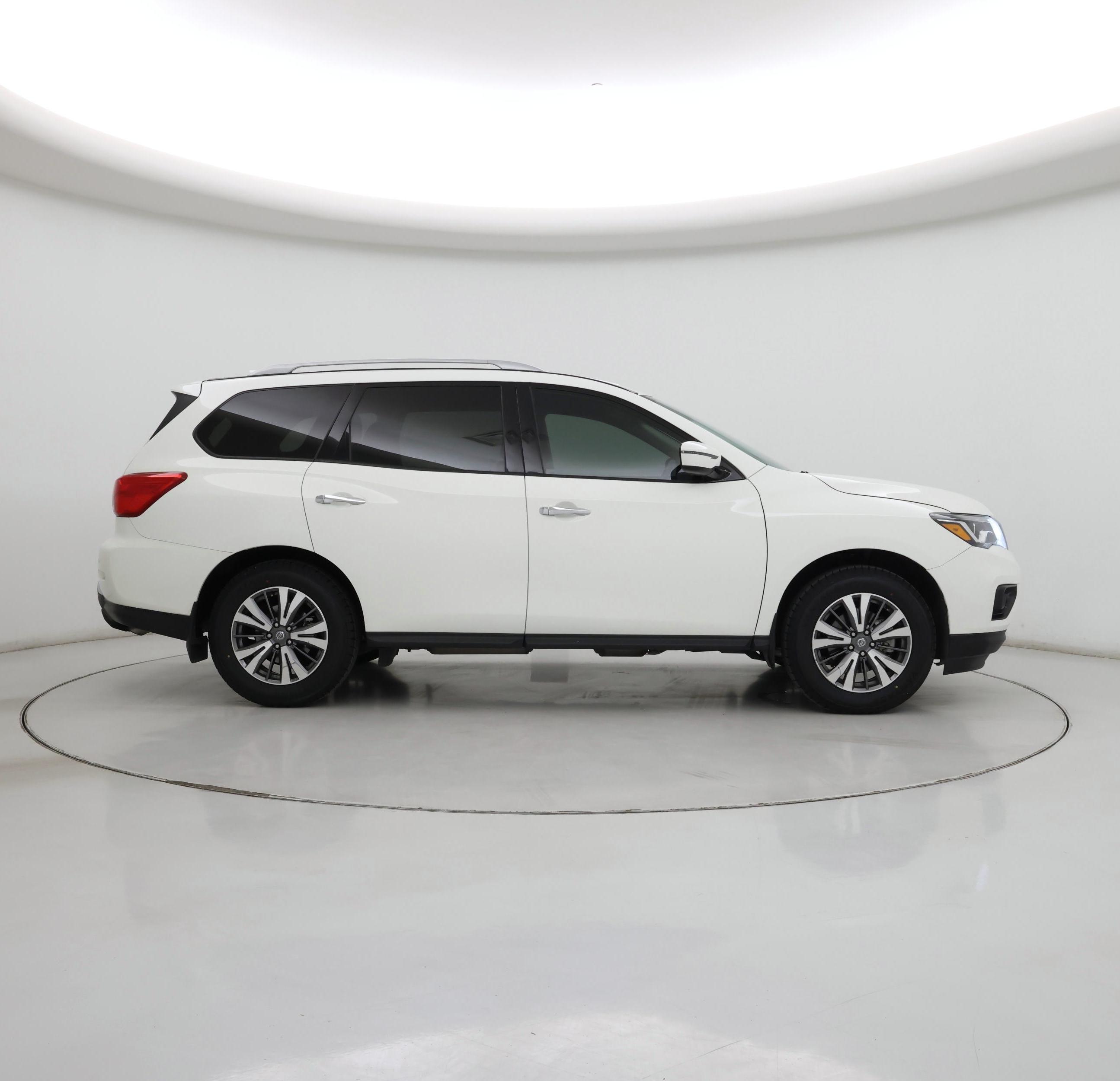 Thumbnail: 2020 Nissan Pathfinder - 7