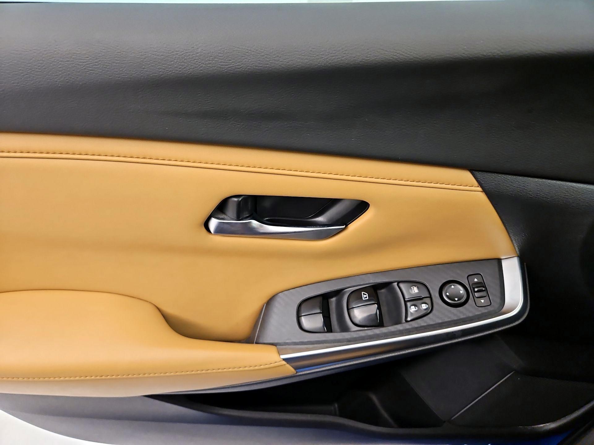 Thumbnail: 2020 Nissan Sentra - 12