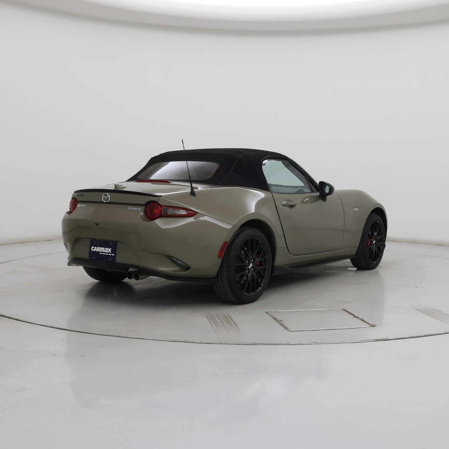 Thumbnail: 2023 Mazda MX-5 Miata - 8