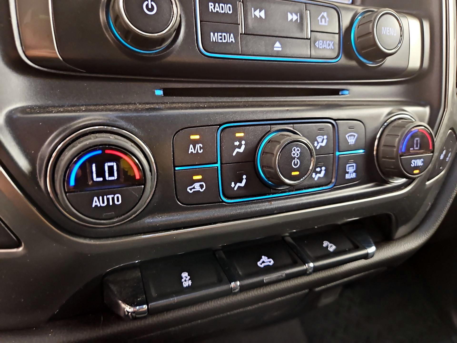 Thumbnail: 2019 Chevrolet Silverado 1500 - 16