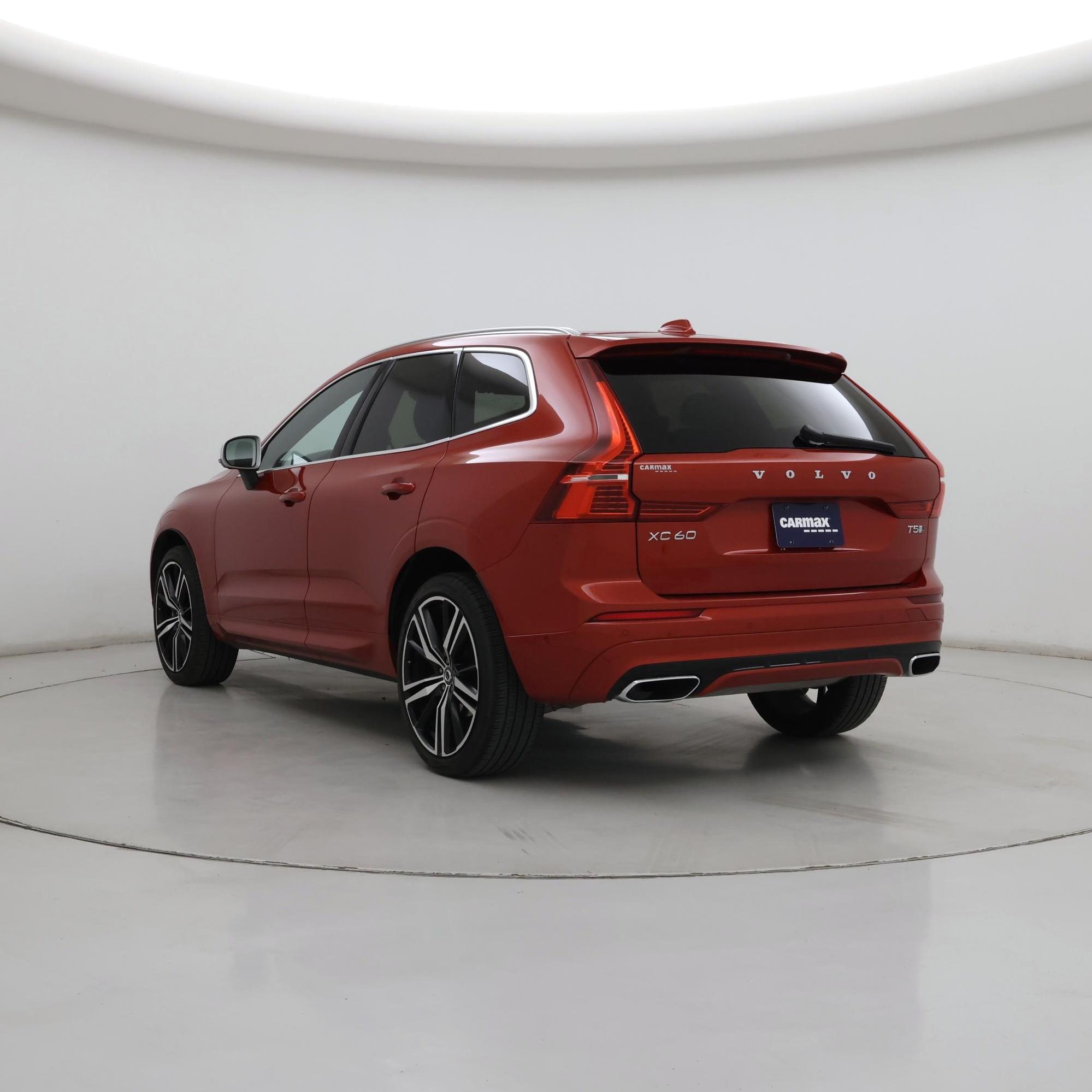 Thumbnail: 2019 Volvo XC60 - 2