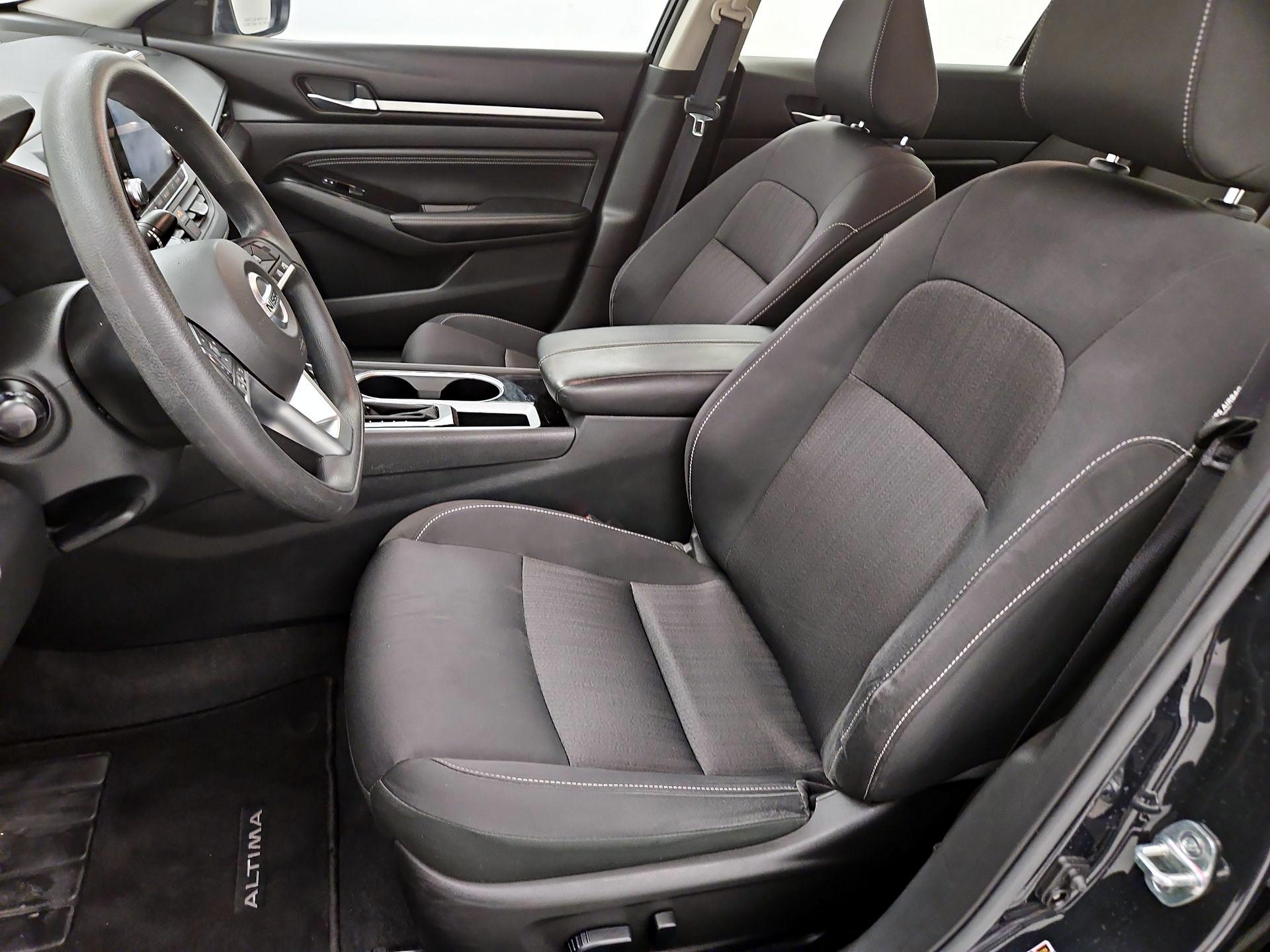 Thumbnail: 2021 Nissan Altima - 11