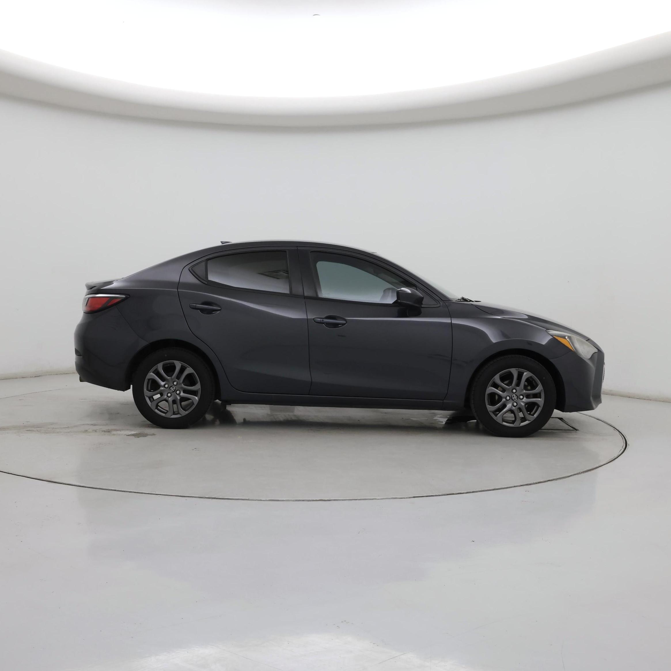 Thumbnail: 2019 Toyota Yaris - 7
